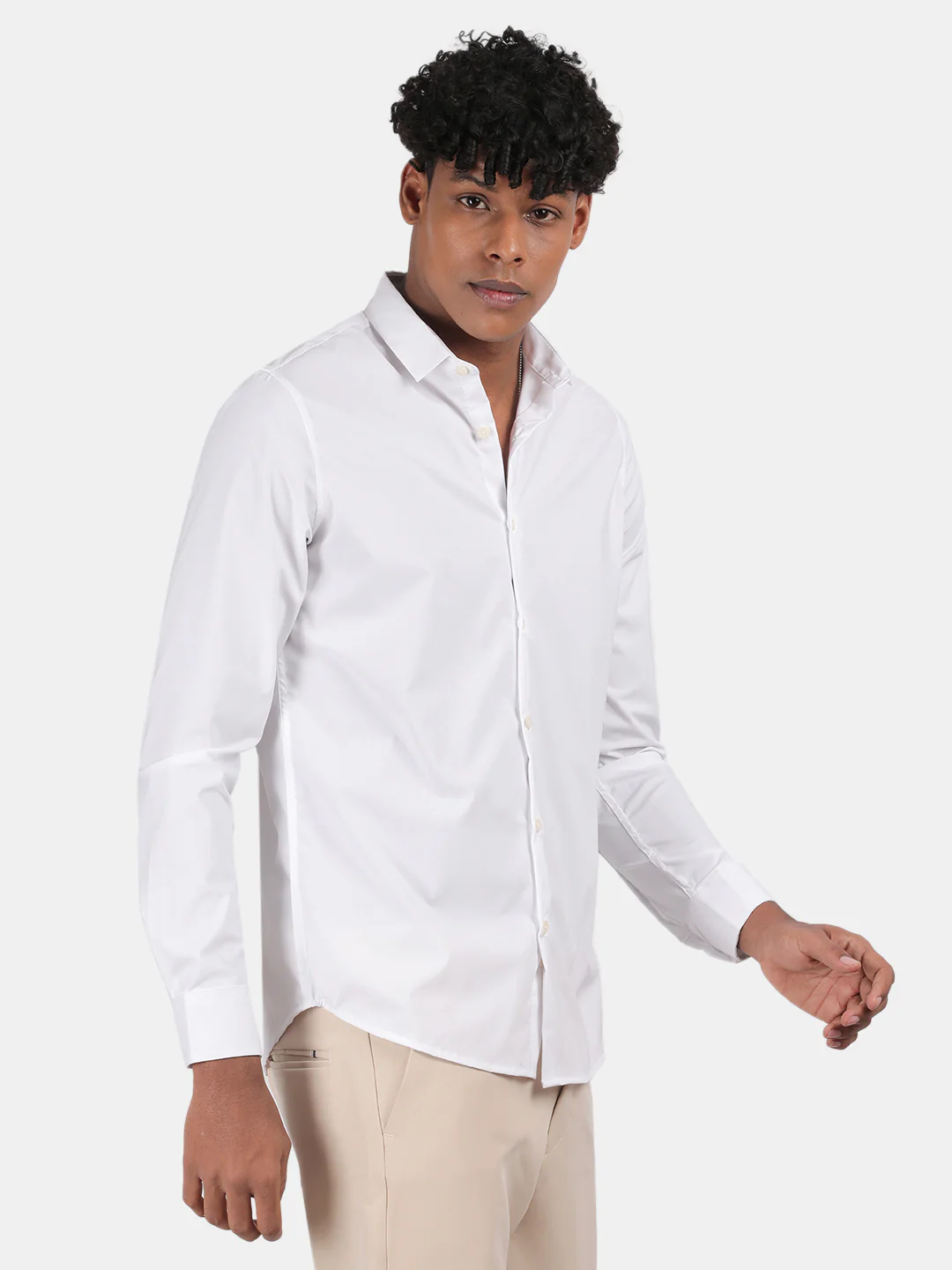 Men White Slim Fit Spread Collar Full Sleeve Casual Shirt - Image 2