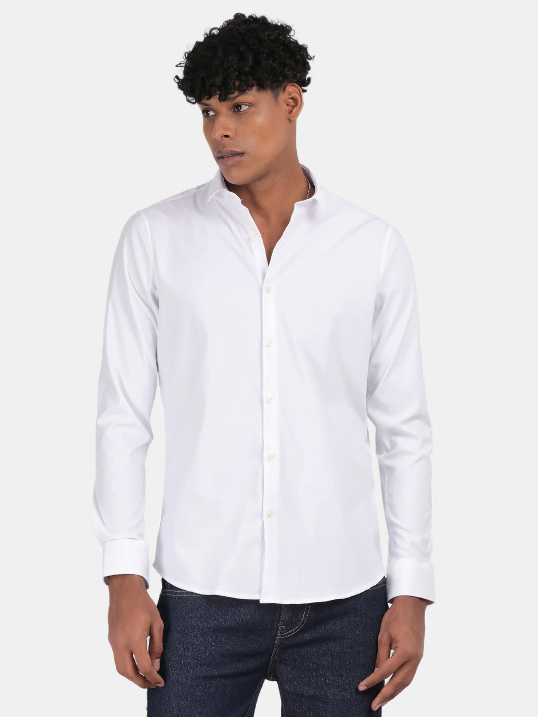 Men White Slim Fit Spread Collar Full Sleeve Casual Shirt - Image 4