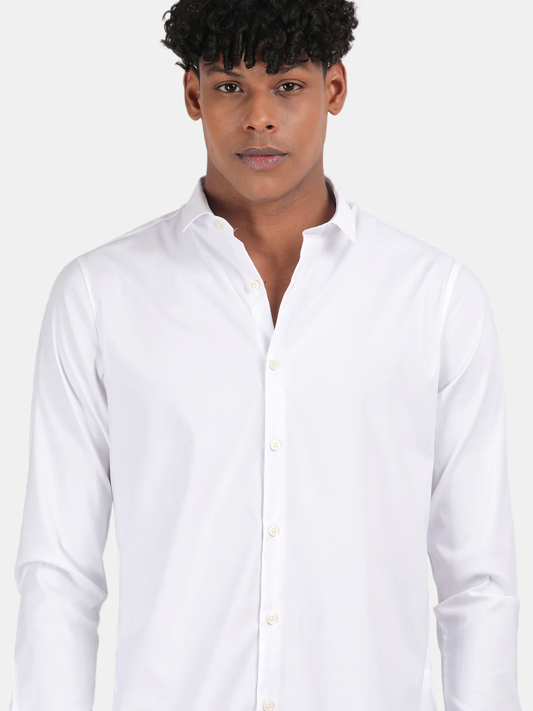 Men White Slim Fit Spread Collar Full Sleeve Casual Shirt - Image 6