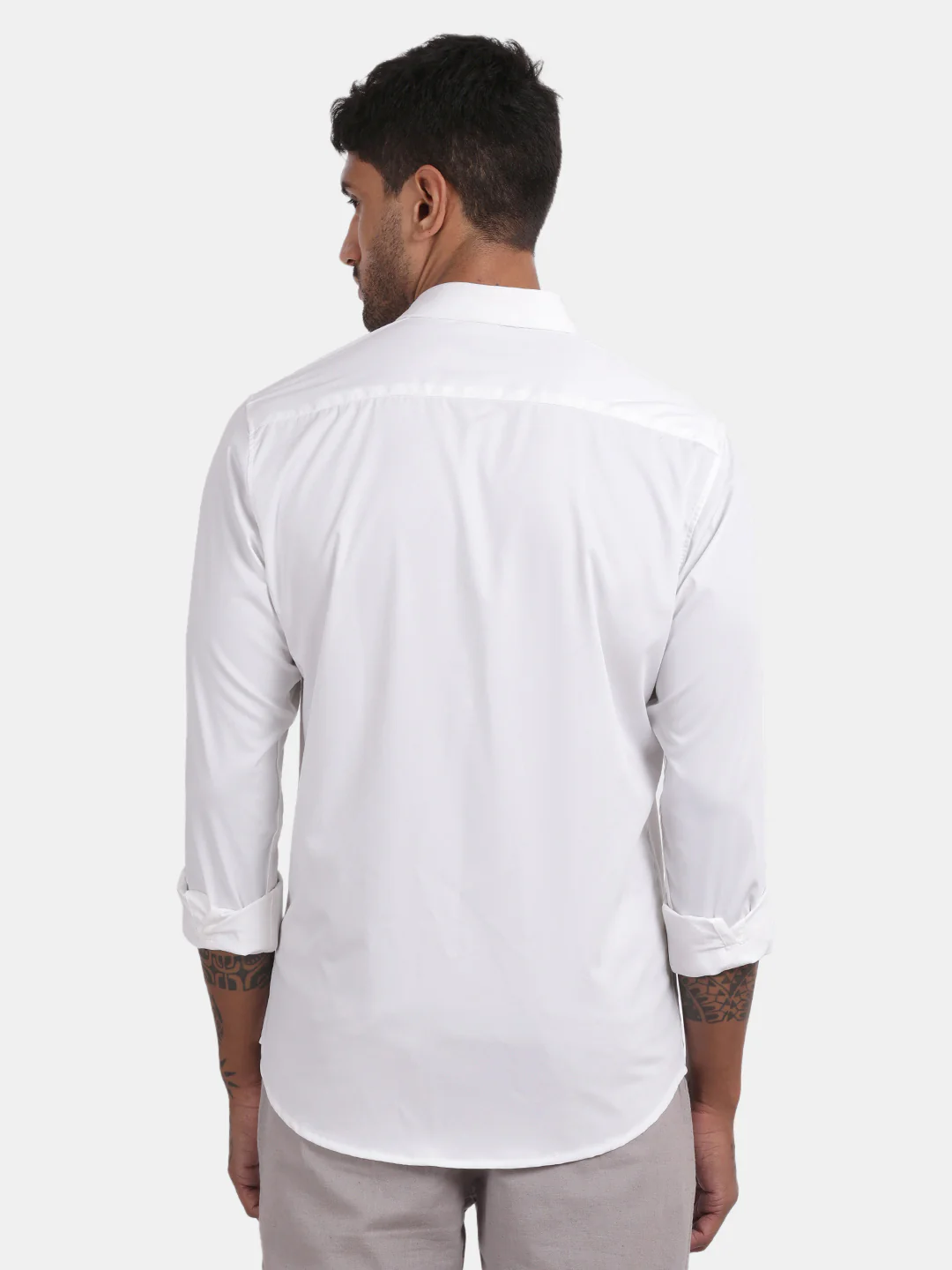 Men White Slim Fit Spread Collar Full Sleeve Casual Shirt - Image 2