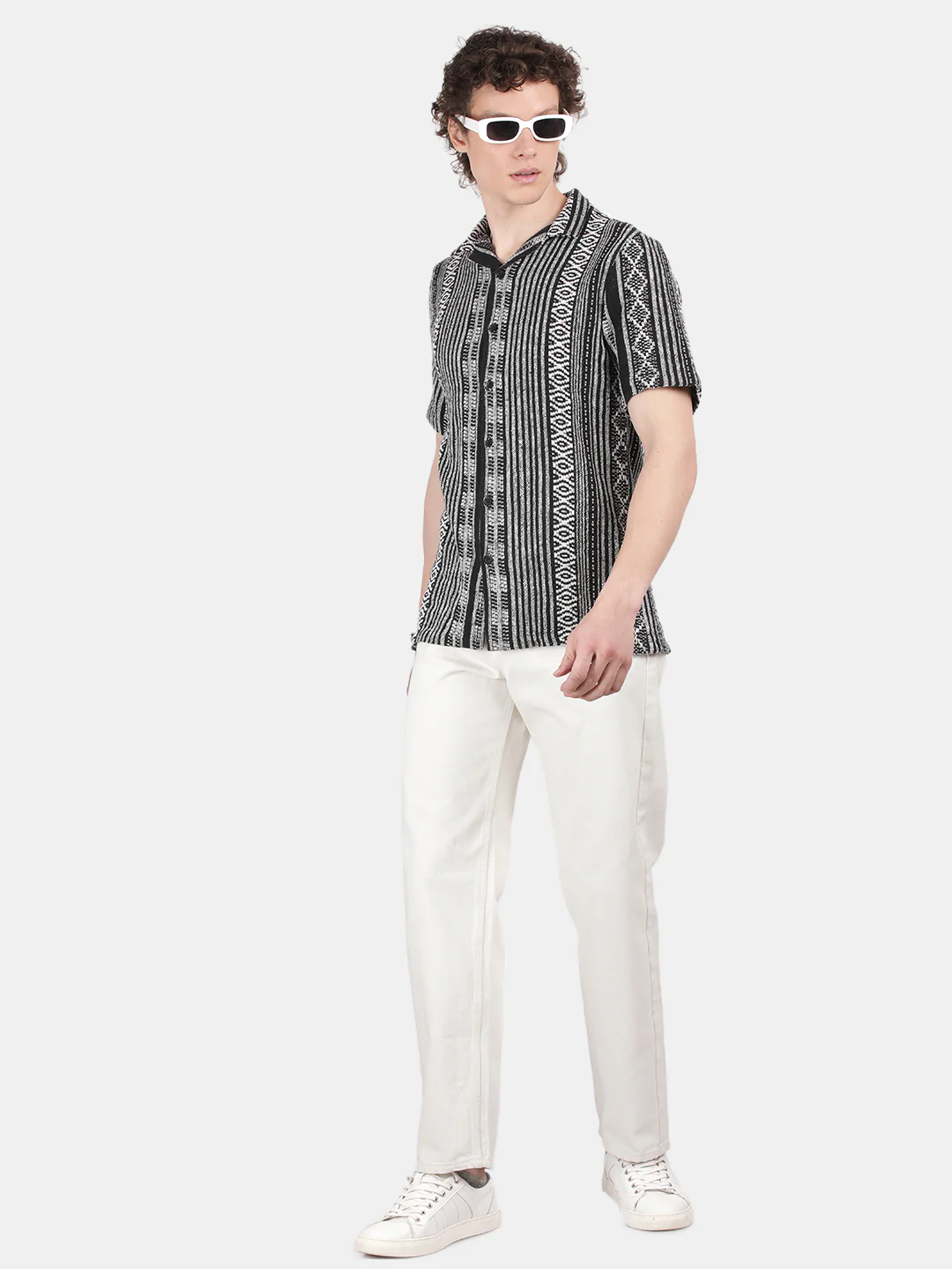 Men Black Slim Fit Spread Collar Half Sleeve Casual Shirt - Image 3
