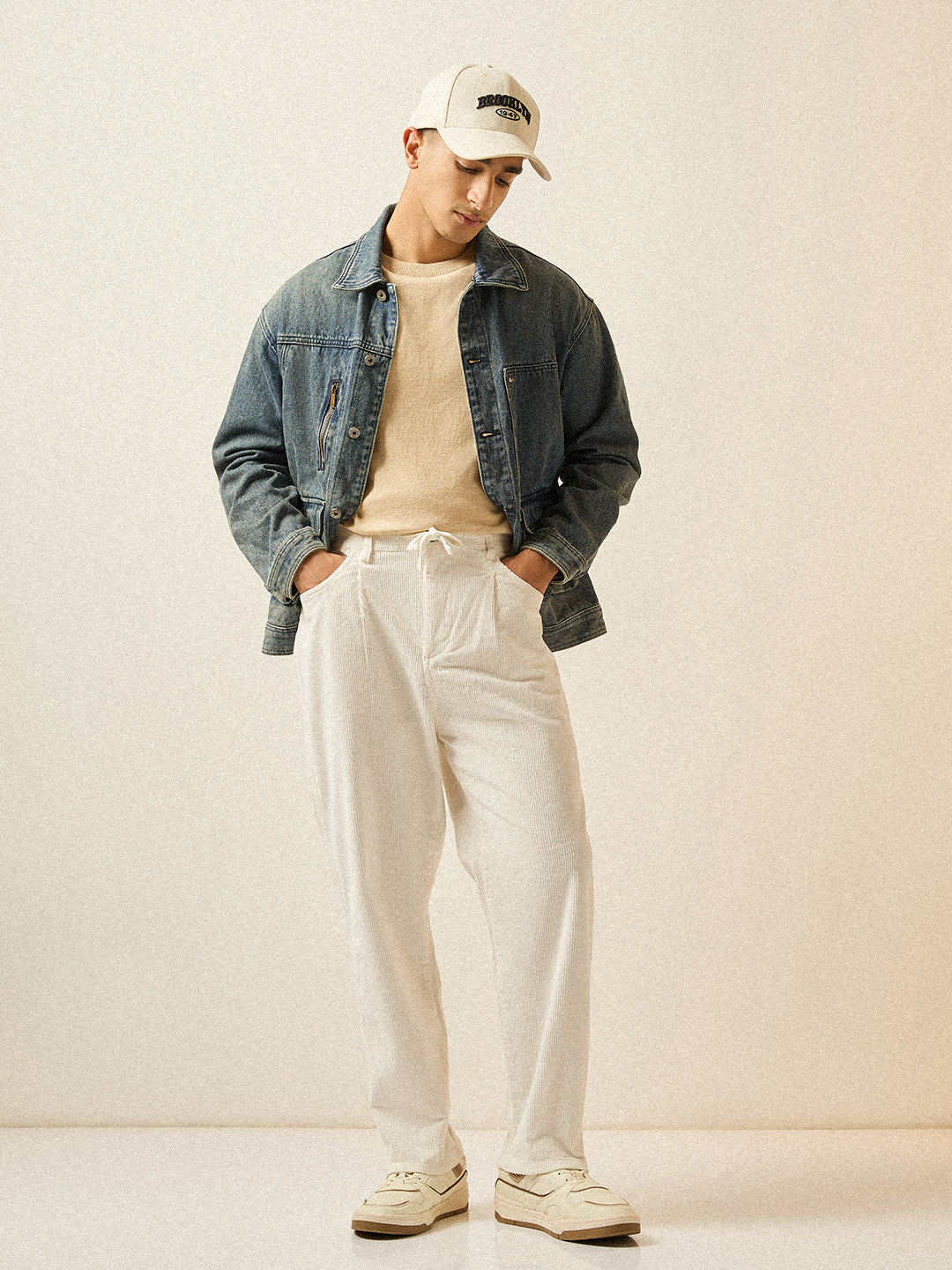 Men White Solid Baggy Fit Corduroy Cotton Pant - Image 7