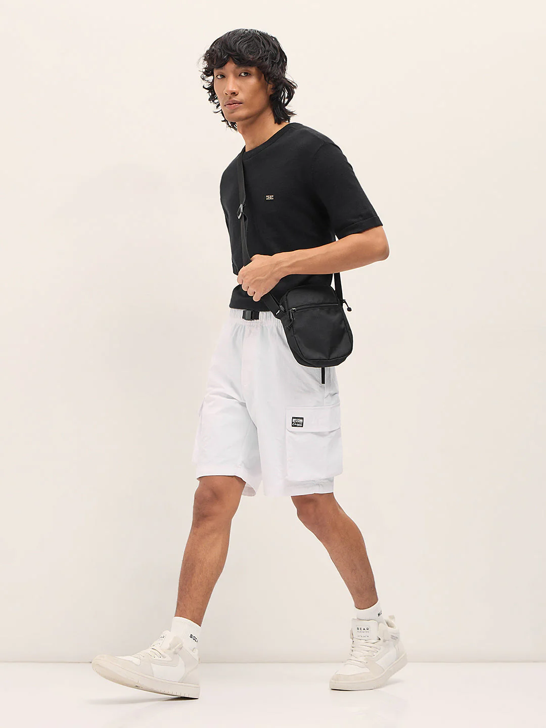 Men White Solid Nylon Cargo Shorts - Image 4
