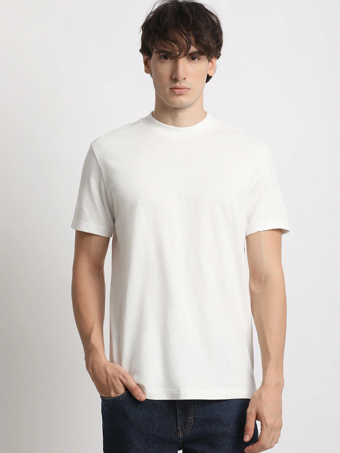 Men White Solid Regular Fit Round Neck T Shirt | The Bear House - Image 2