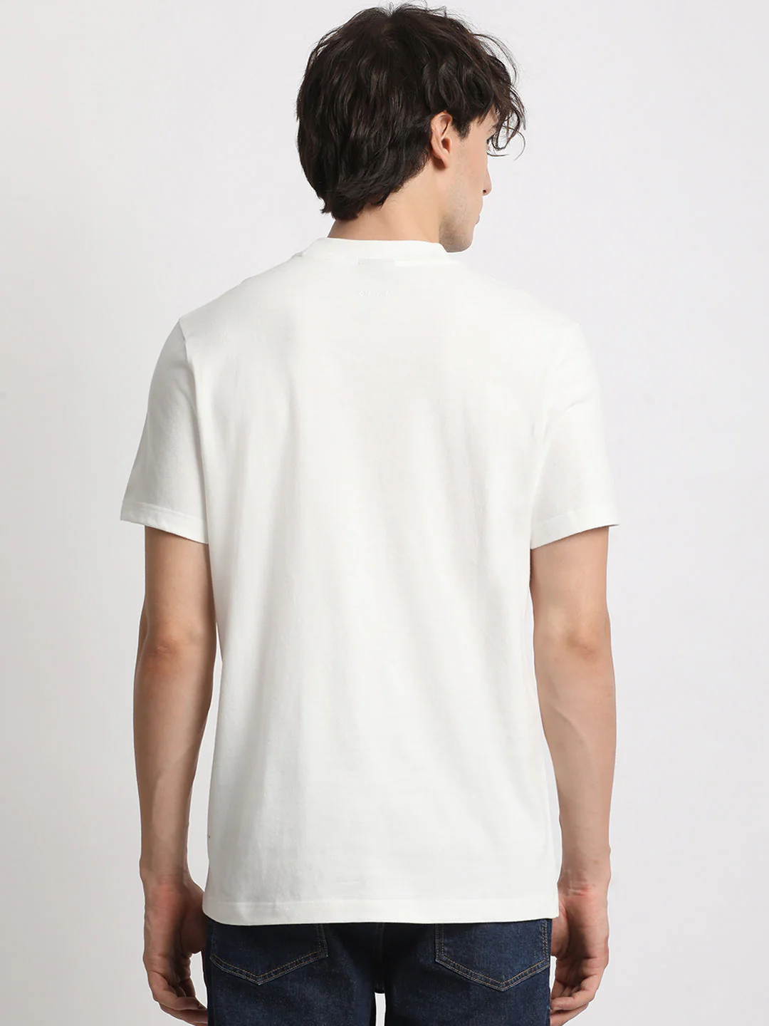 Men White Solid Regular Fit Round Neck T Shirt | The Bear House - Image 4