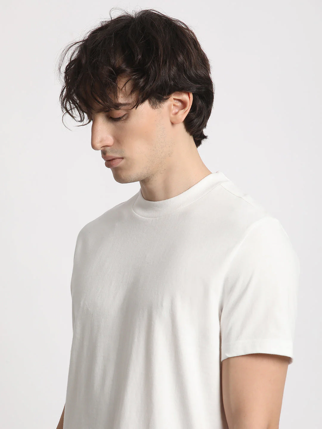 Men White Solid Regular Fit Round Neck T Shirt | The Bear House - Image 6