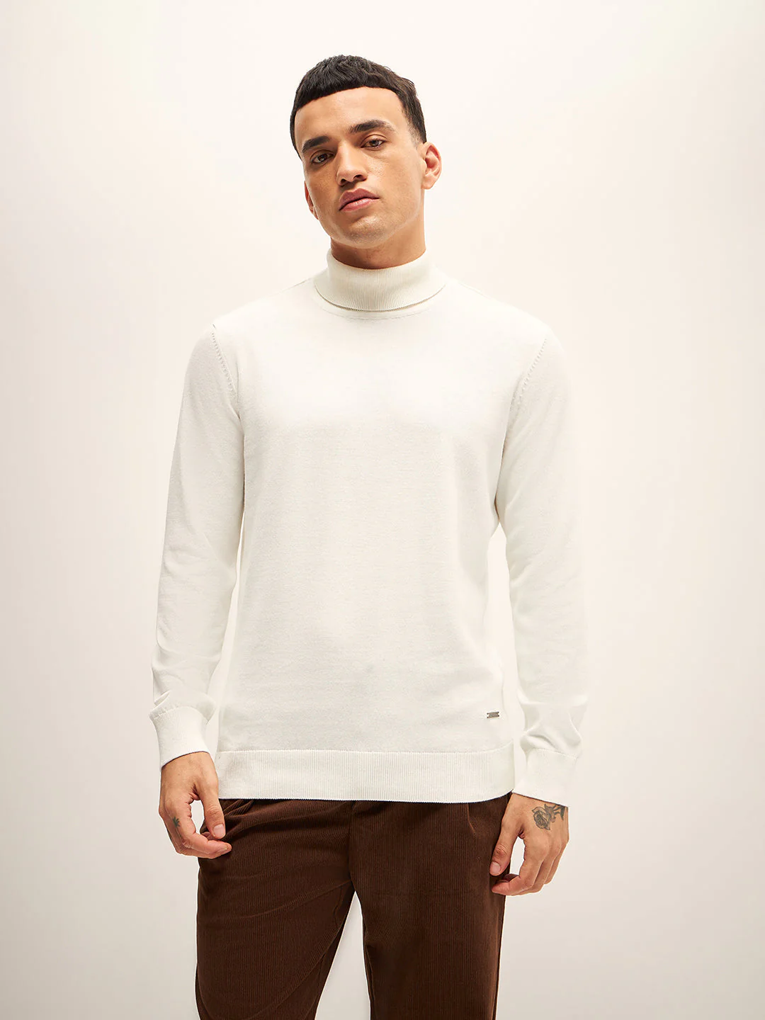 Men White Solid Regular Fit Turtle Neck T-shirt