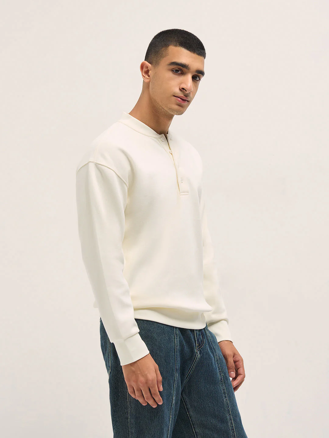 Men White Solid Relaxed Fit Henley Neck T-Shirt - Image 3