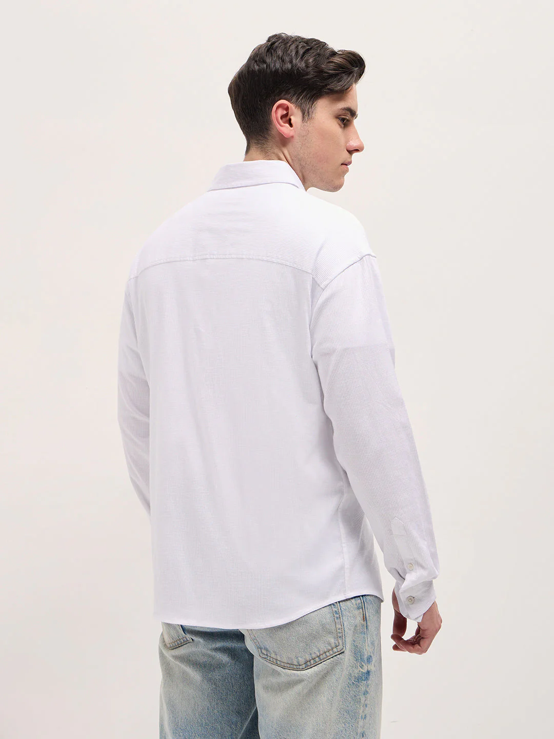 Men White Solid Relaxed Fit Overshirt - Image 2