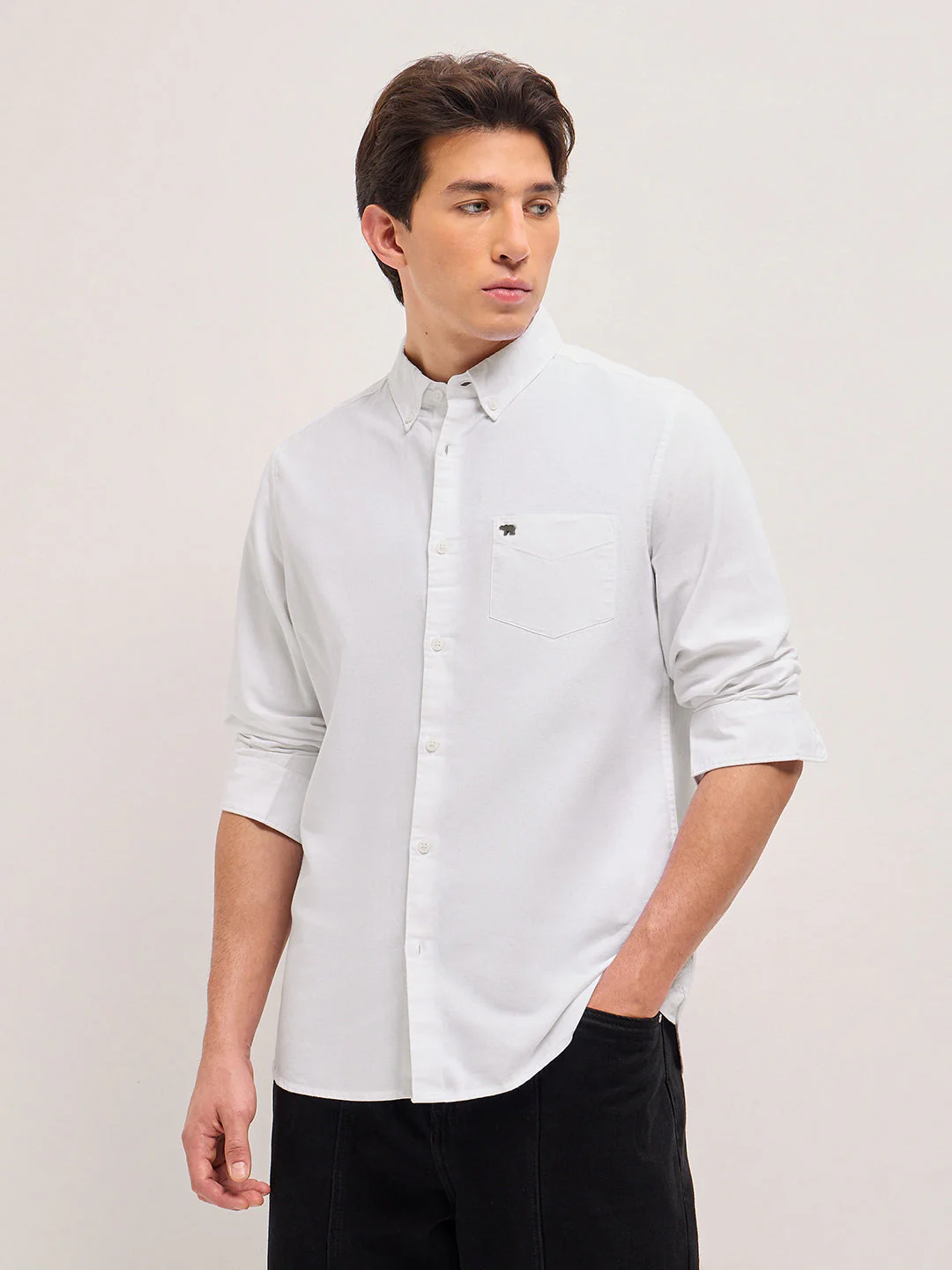 Men White Solid Slim Fit Casual Shirt - Image 6