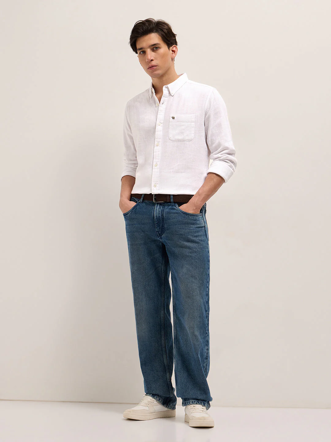 Men White Solid Slim Fit Cotton Casual Shirt - Image 4