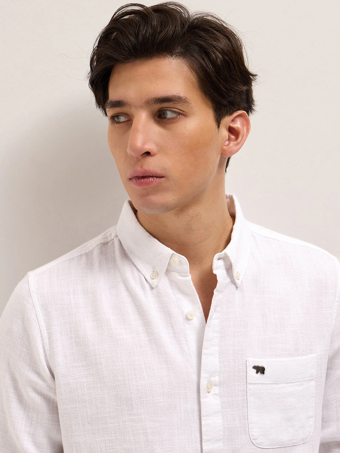 Men White Solid Slim Fit Cotton Casual Shirt - Image 5