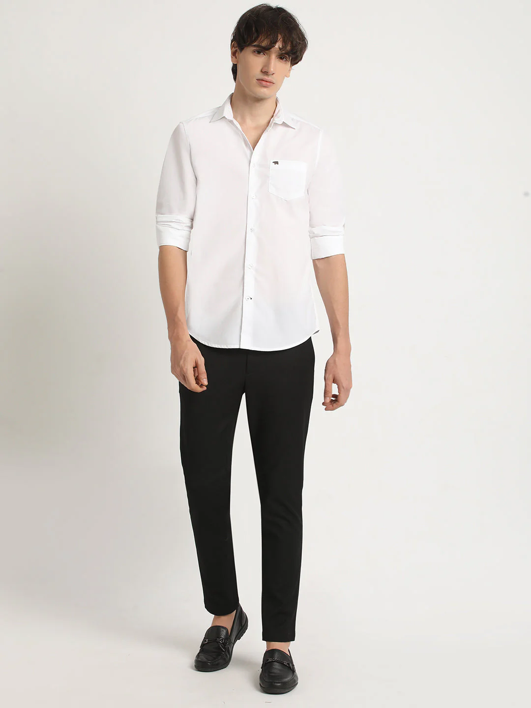 Men White Solid Tailored Fit Cotton formal Shirt - Image 5