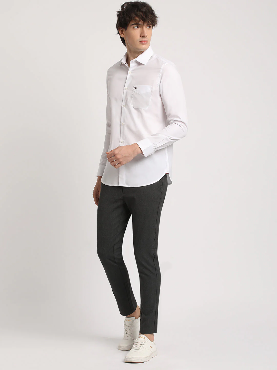 Men White Solid Tailored Fit Cotton formal Shirt - Image 5