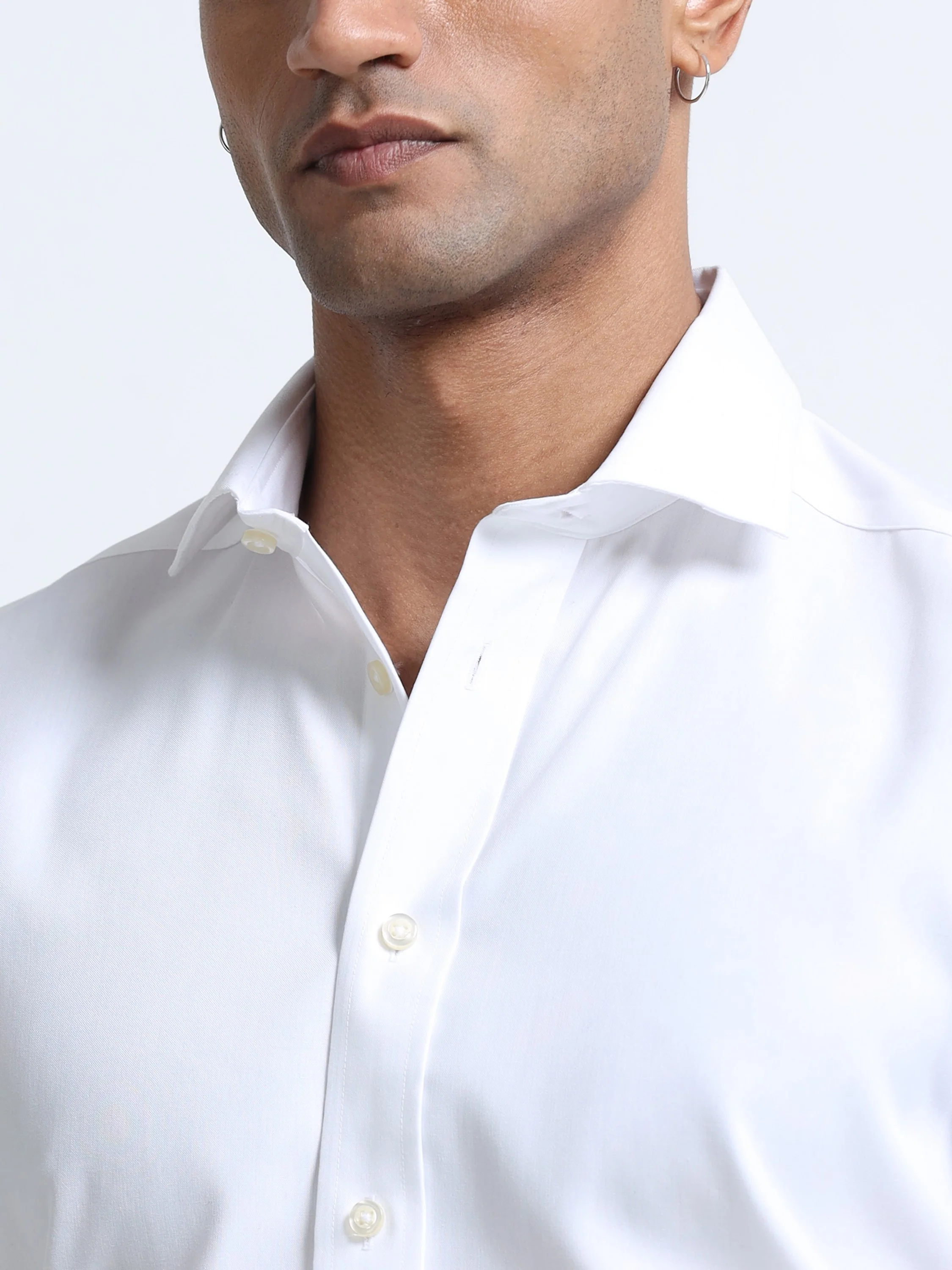 Men Classic White Spread Collar Shirt - Image 3