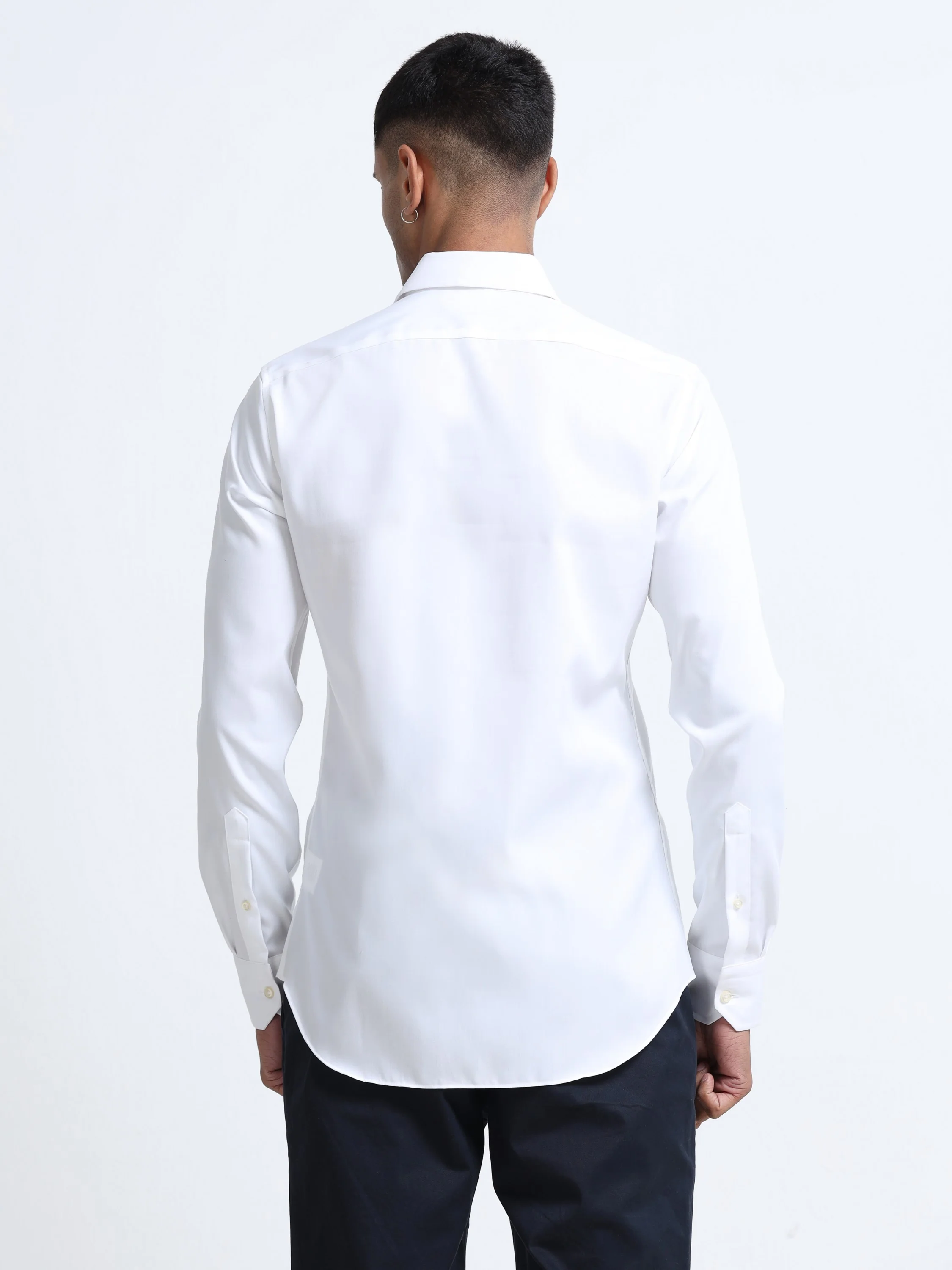 Men Classic White Spread Collar Shirt - Image 5