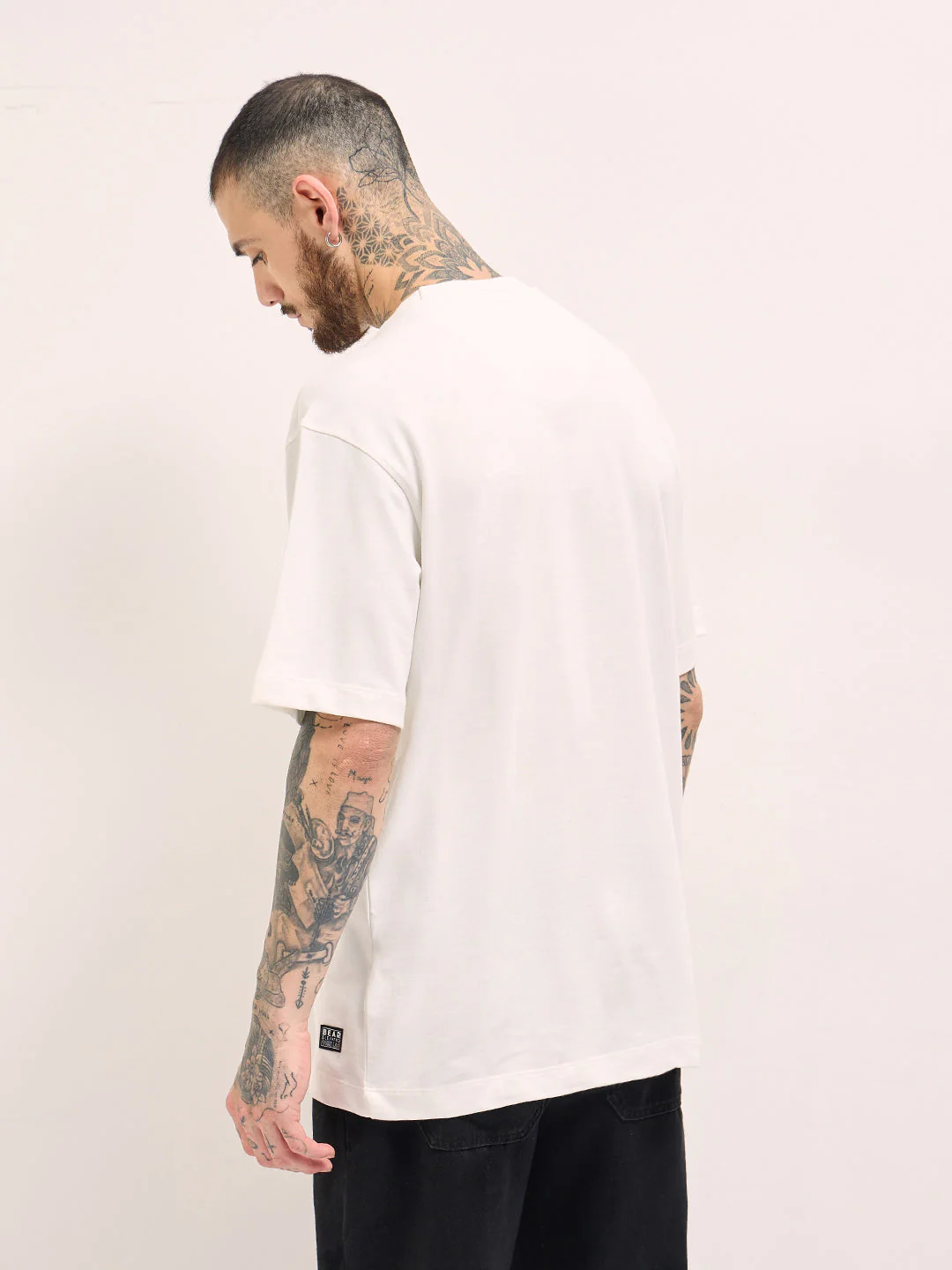 Men White Taped Bear Graphic Print Oversize Crew Neck T-shirt - Image 2
