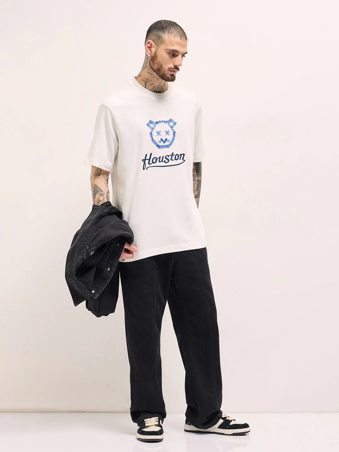 Men White Taped Bear Graphic Print Oversize Crew Neck T-shirt - Image 4