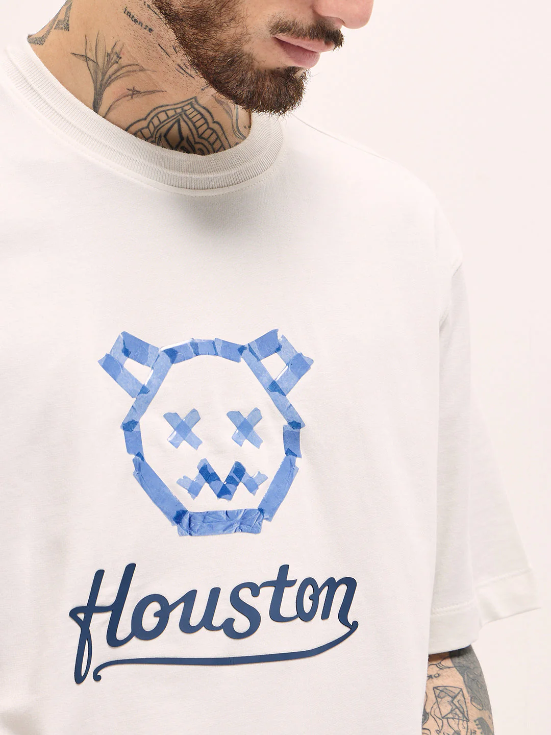 Men White Taped Bear Graphic Print Oversize Crew Neck T-shirt - Image 5