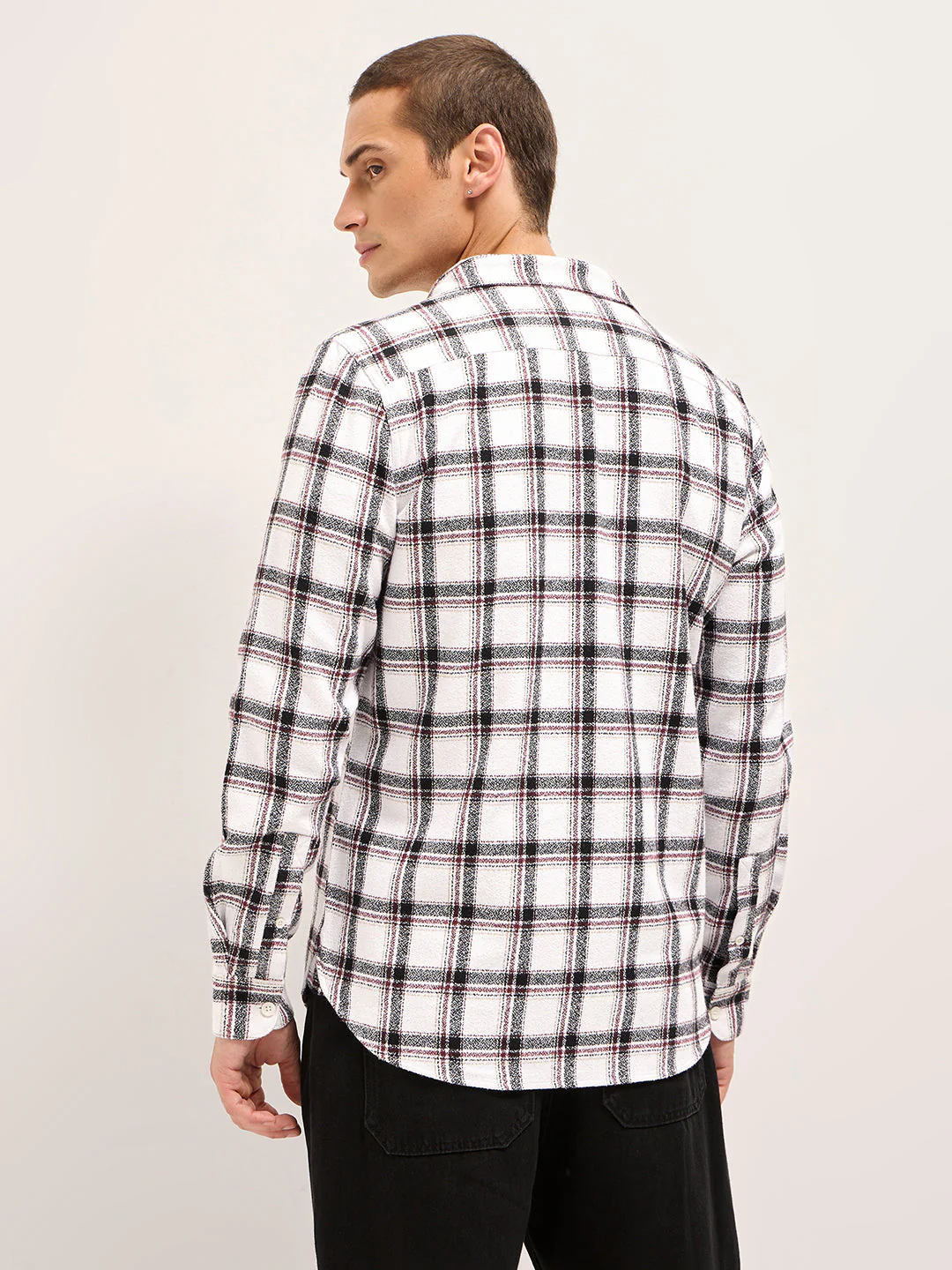 Men White Tartan Checked Flannel Slim Fit Casual Shirt - Image 2