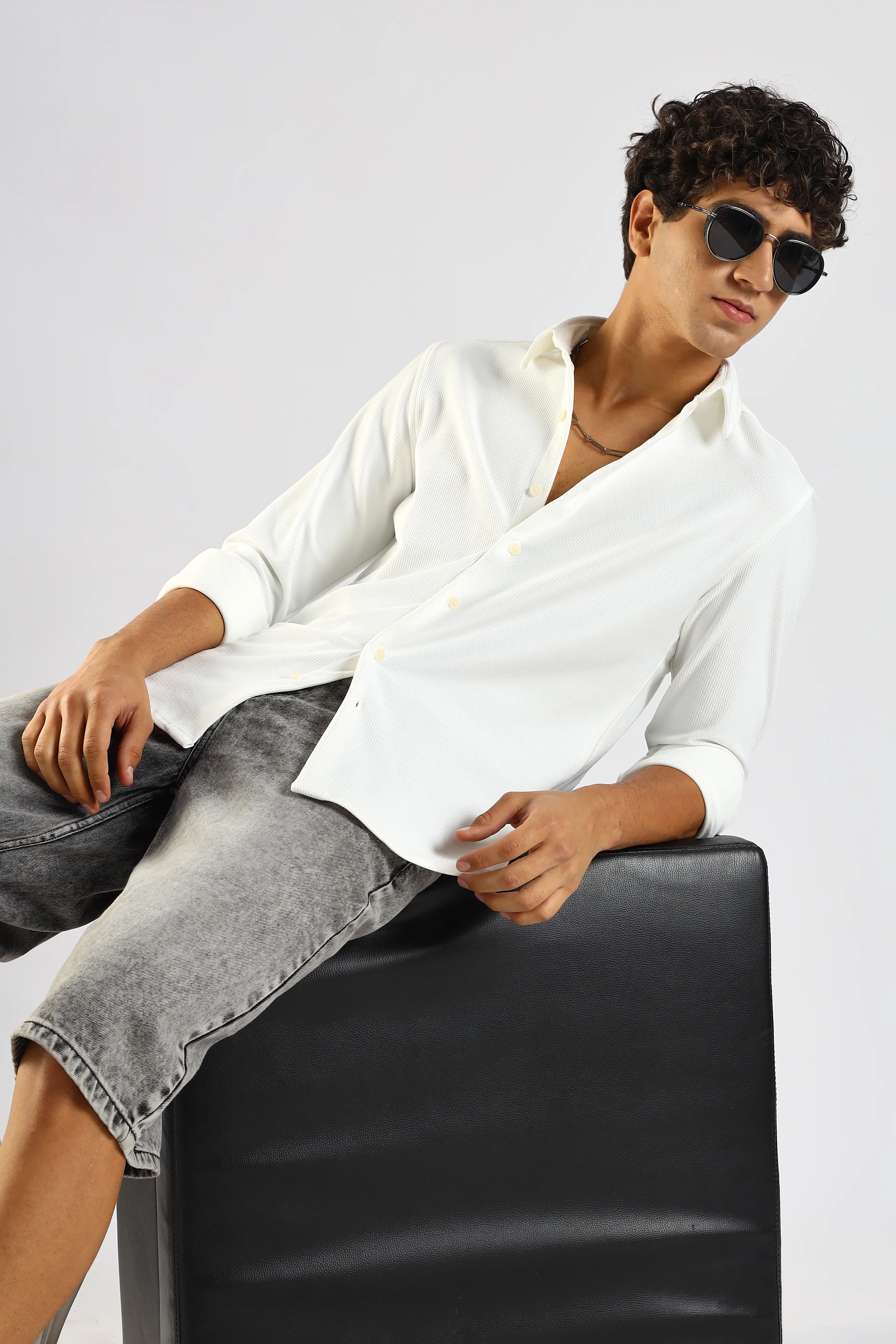 Men White Textured Spread Collar Shirt - Image 10