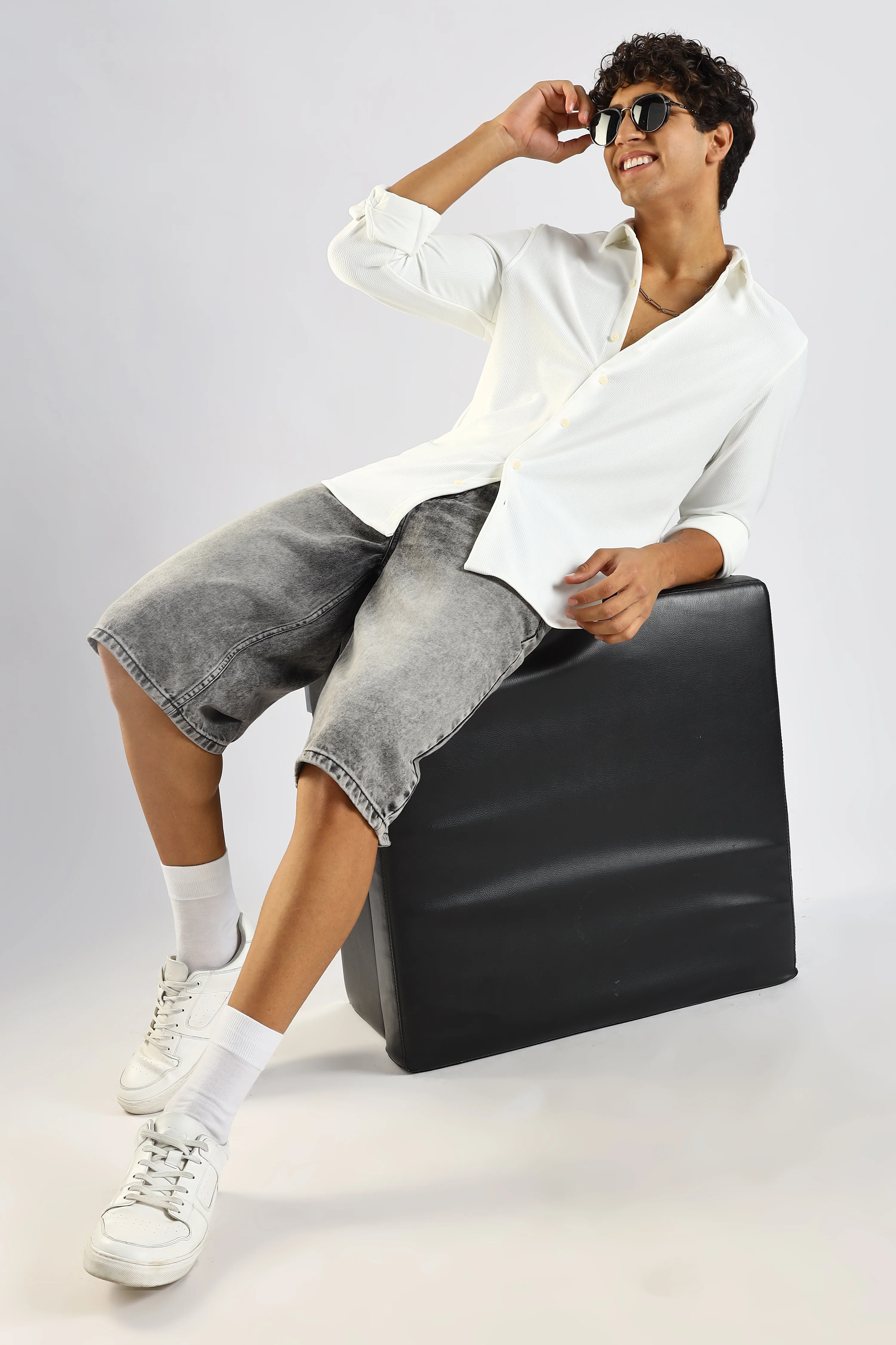 Men White Textured Spread Collar Shirt - Image 11