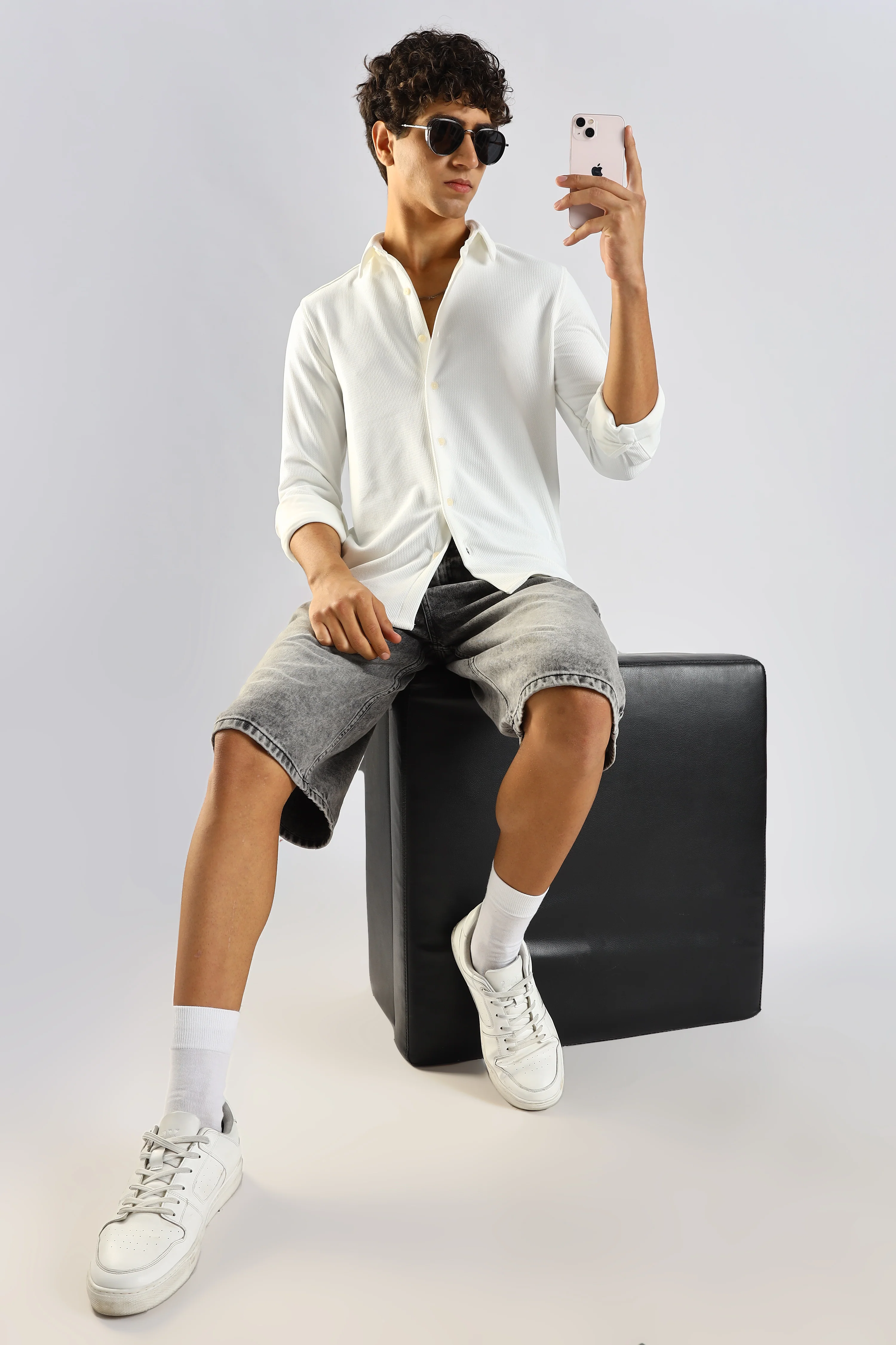 Men White Textured Spread Collar Shirt - Image 12