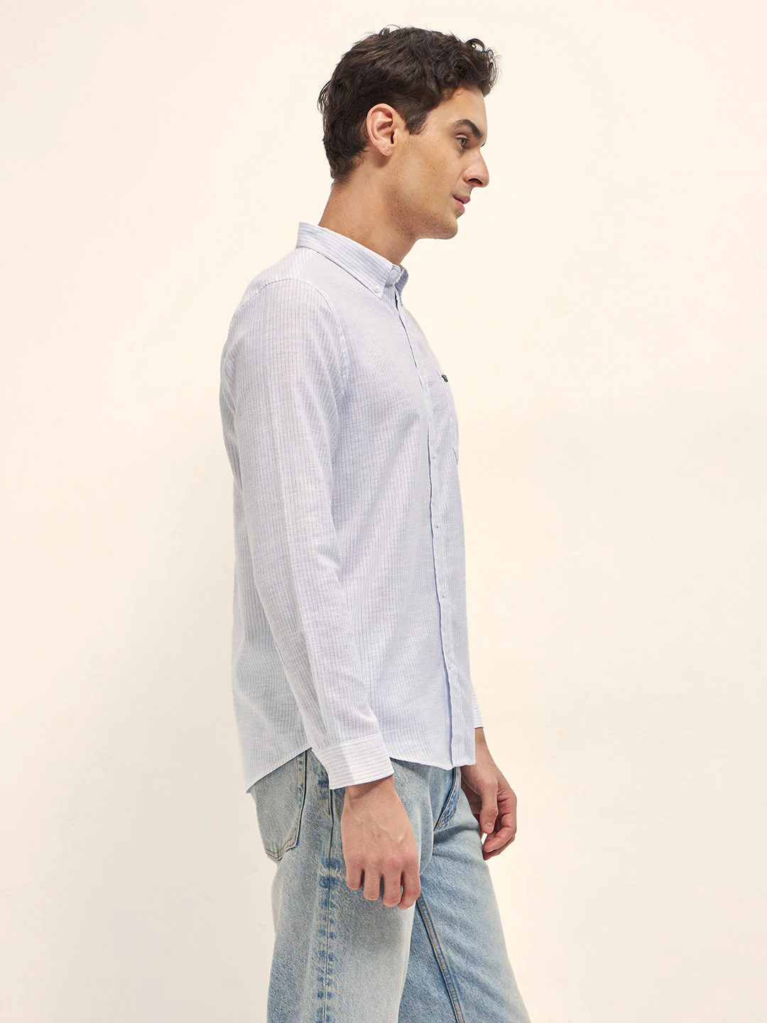 Men White Vertical Pin Stripes Slim Fit Casual Shirt - Image 3