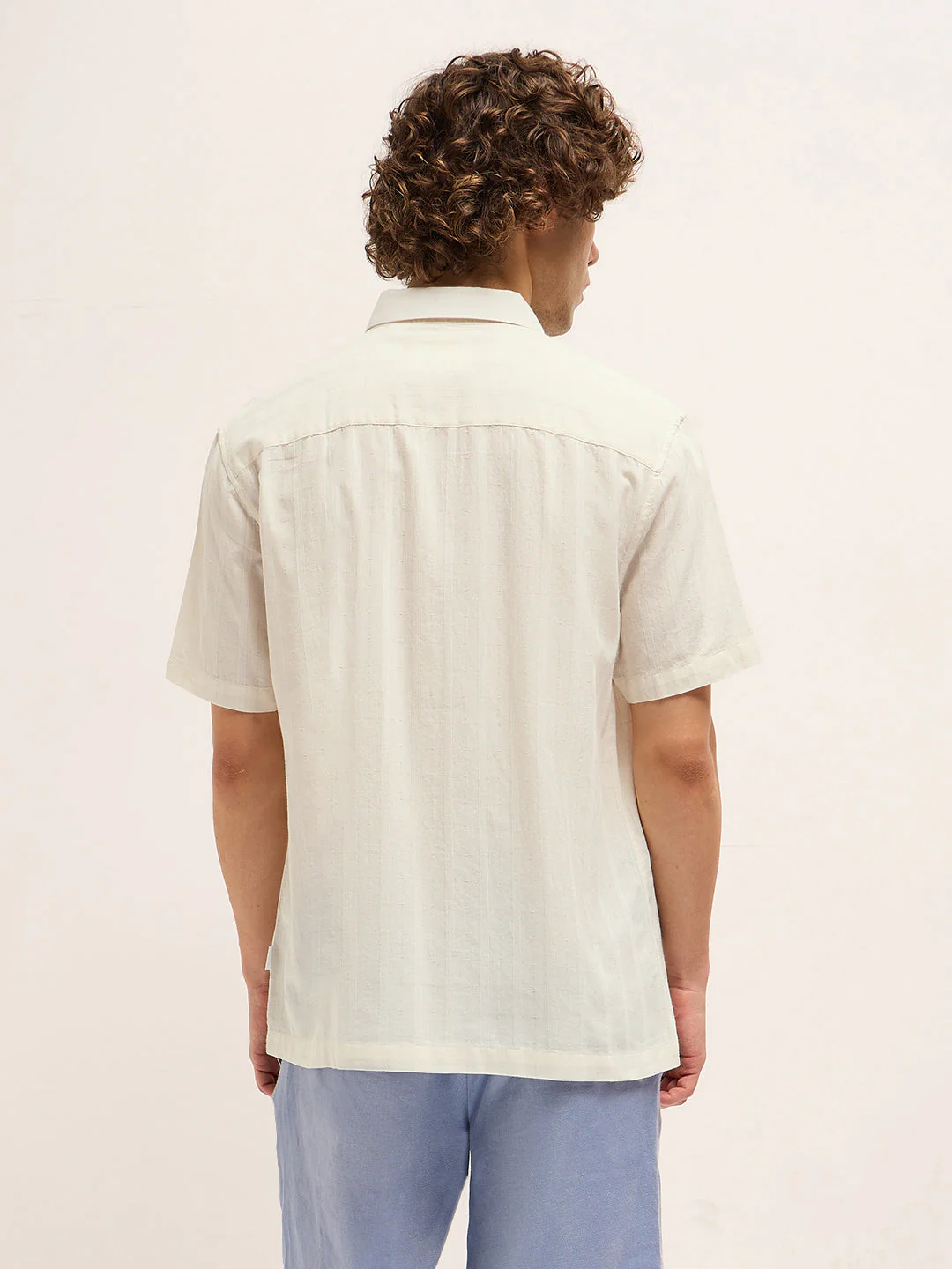 Men White Vertical Stripes Relax Fit Casual shirt - Image 2