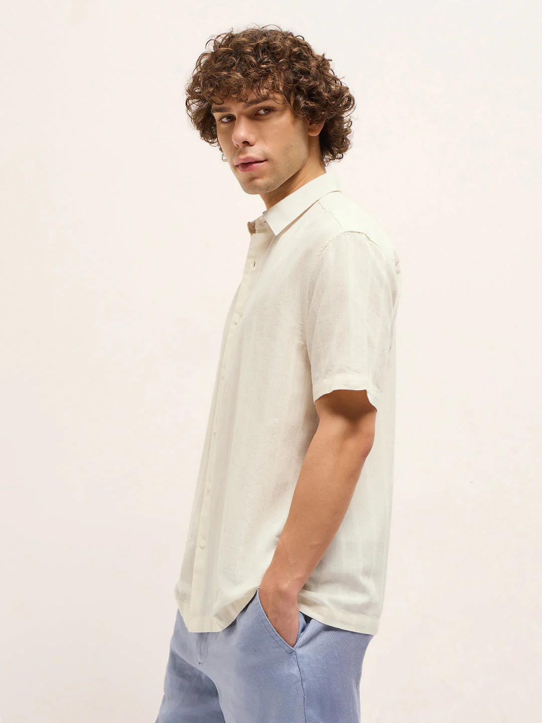 Men White Vertical Stripes Relax Fit Casual shirt - Image 3