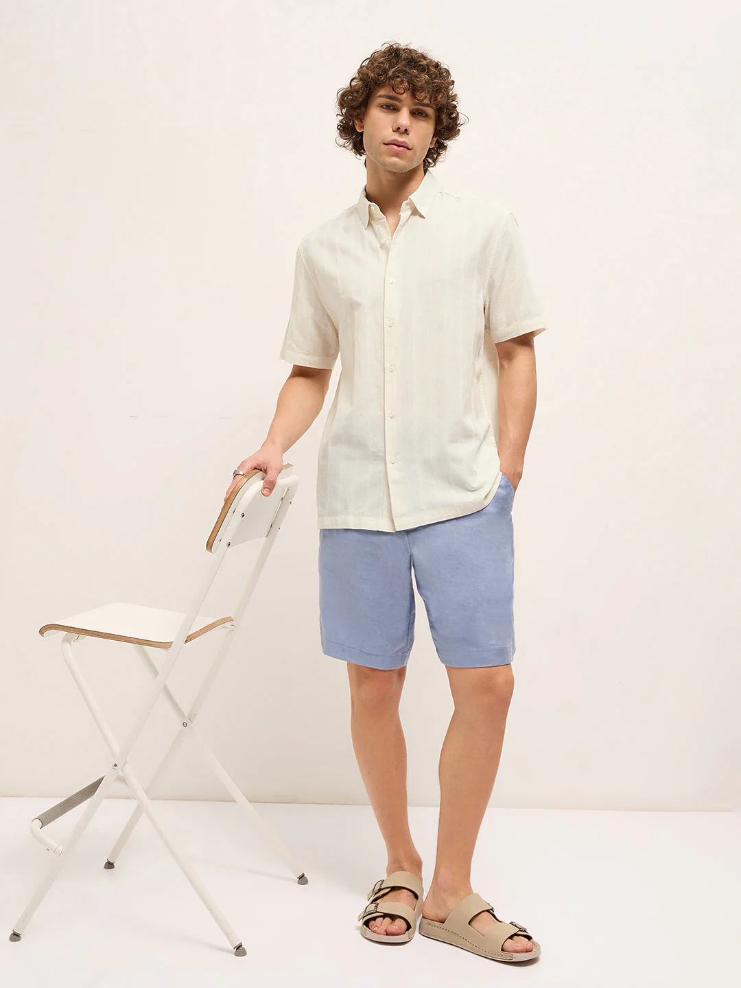 Men White Vertical Stripes Relax Fit Casual shirt - Image 4