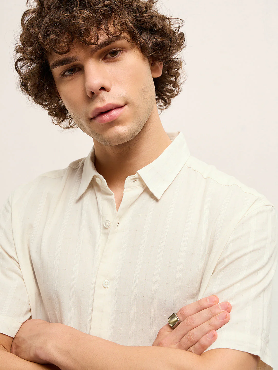 Men White Vertical Stripes Relax Fit Casual shirt - Image 5