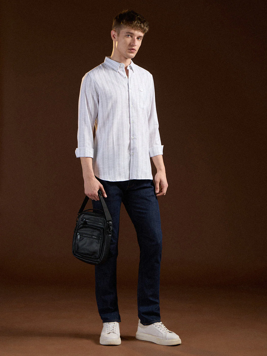 Men White Vertical Stripes Slim Fit Casual Shirt - Image 4