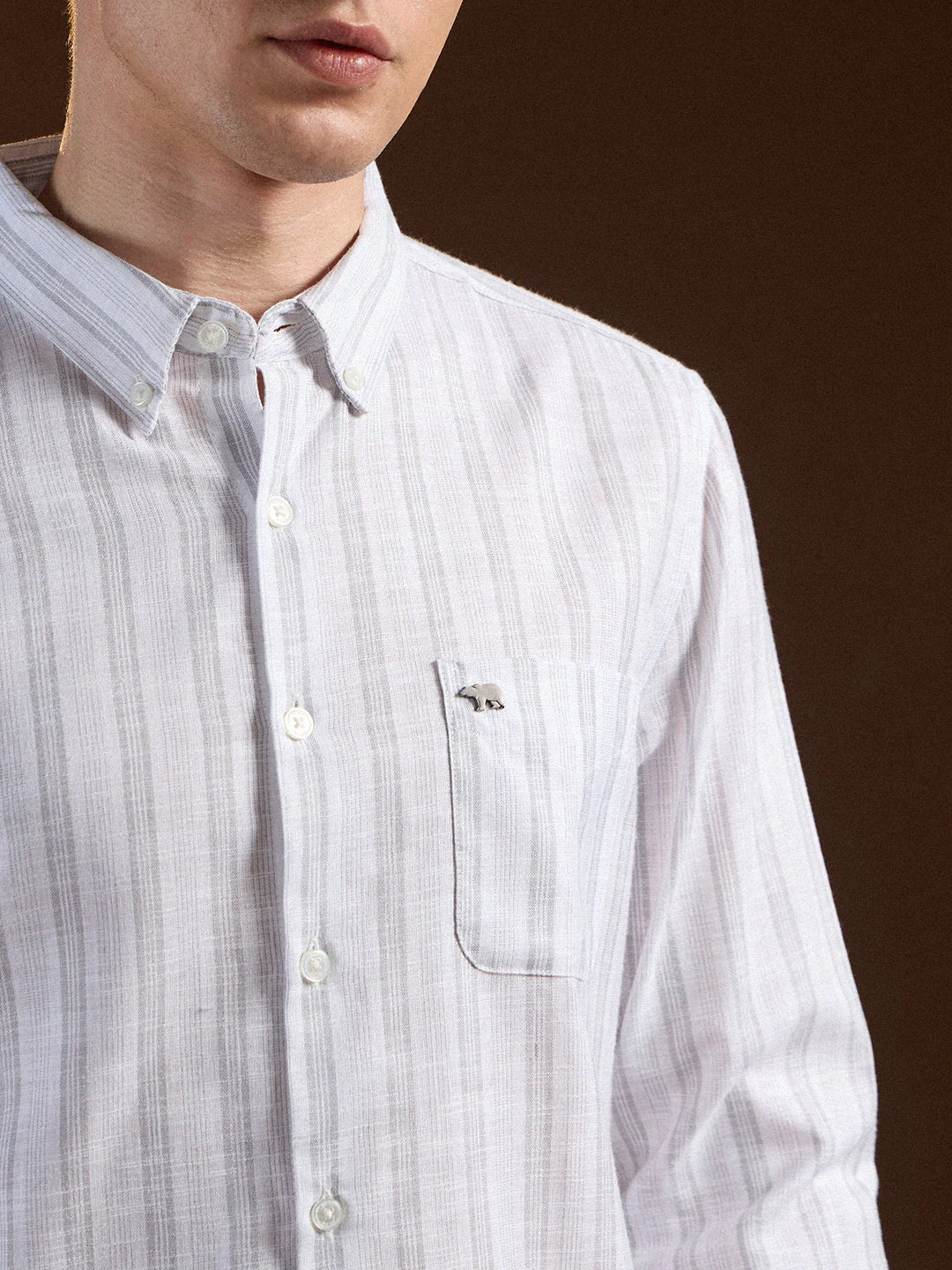 Men White Vertical Stripes Slim Fit Casual Shirt - Image 5