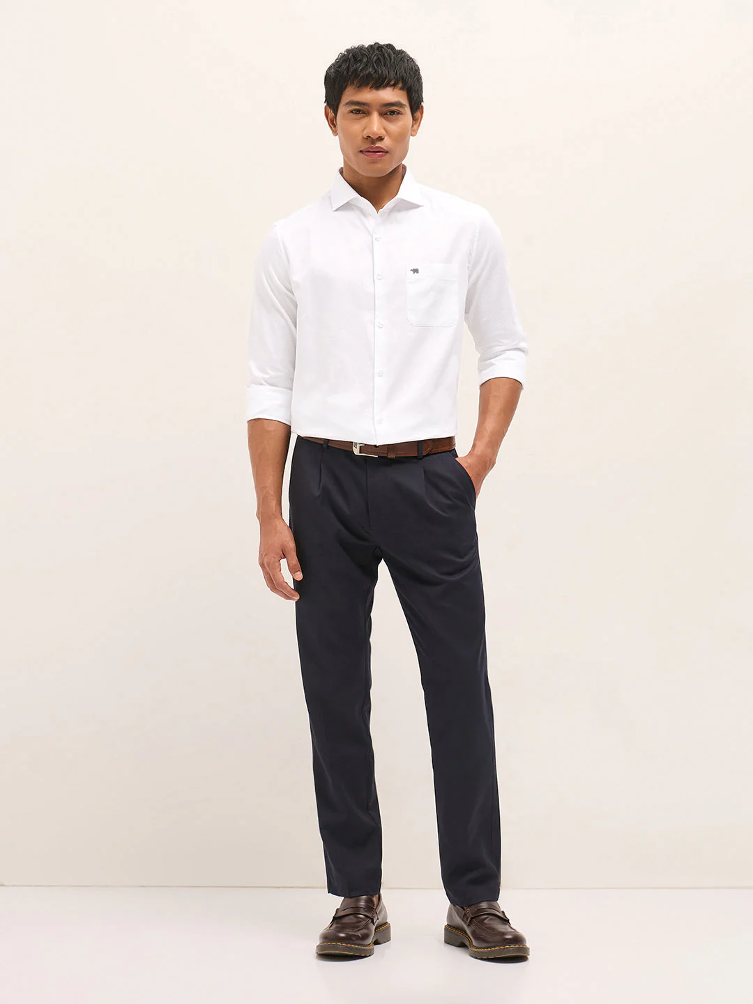 Men White Woven Pattern Cotton Tailored Fit Formal Shirt - Image 4