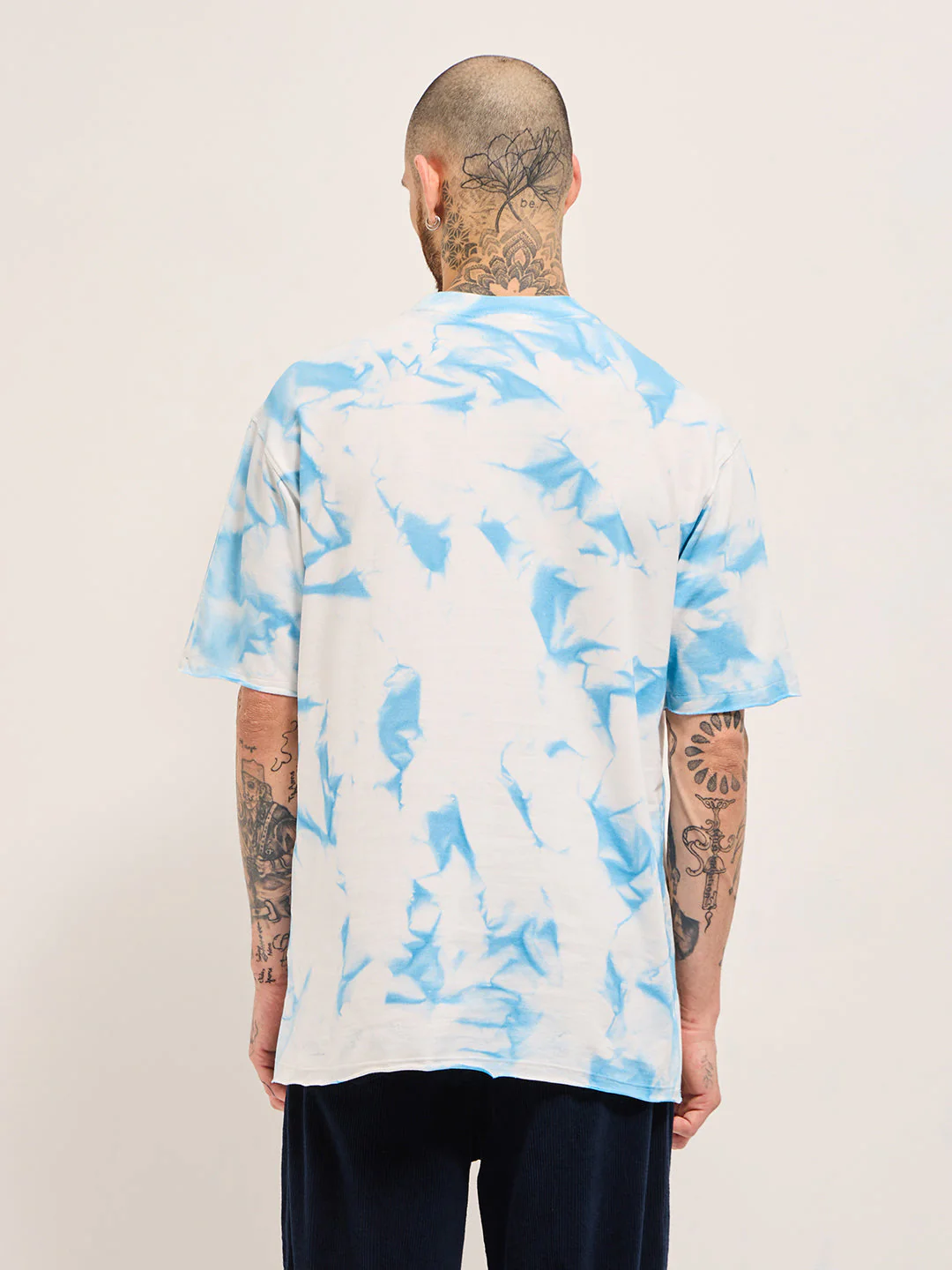 Men WhiteBlue Tie-Dye Oversize Crew Neck T-shirt - Image 2