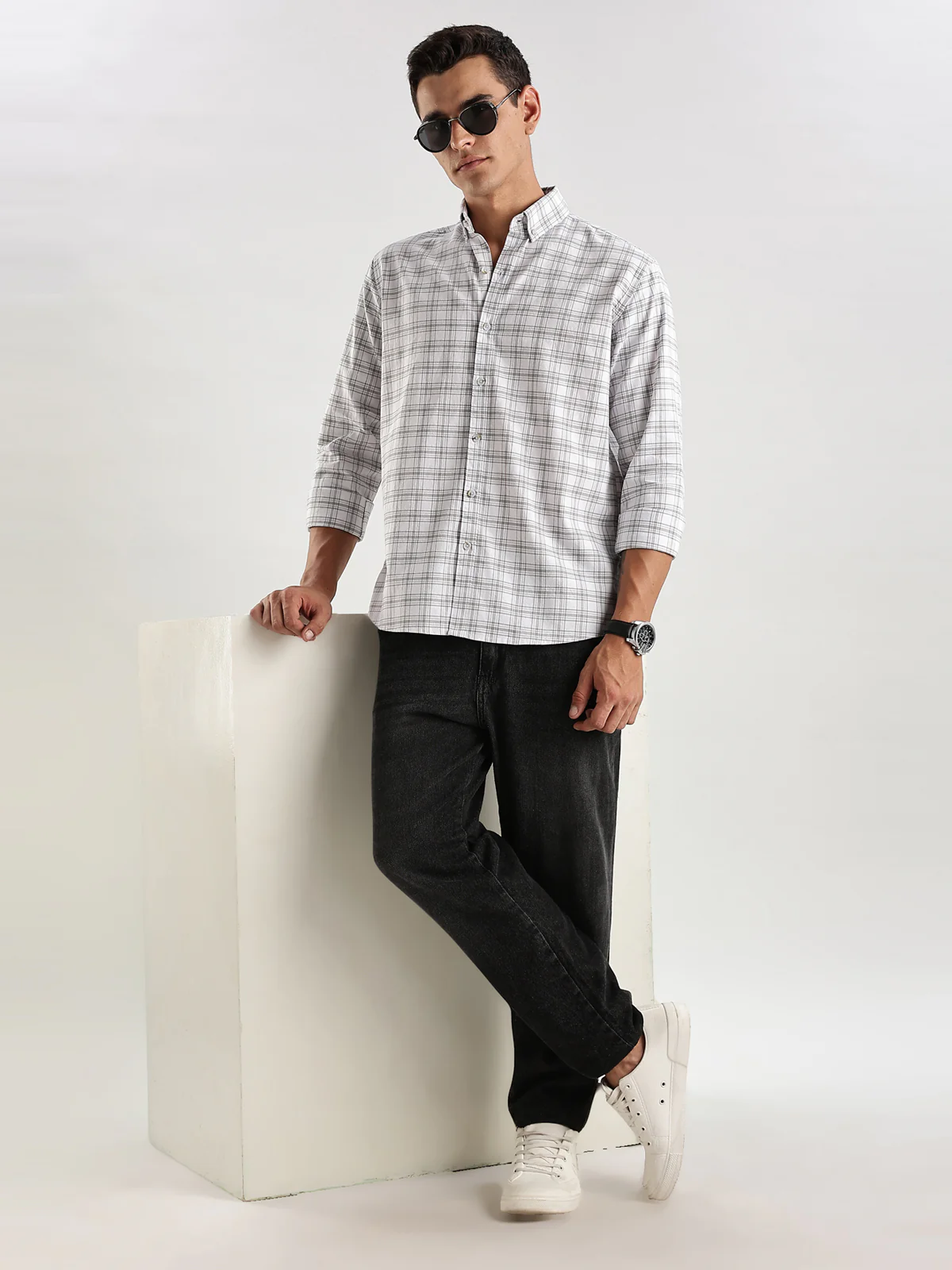 Men White Casual Shirt - Image 7