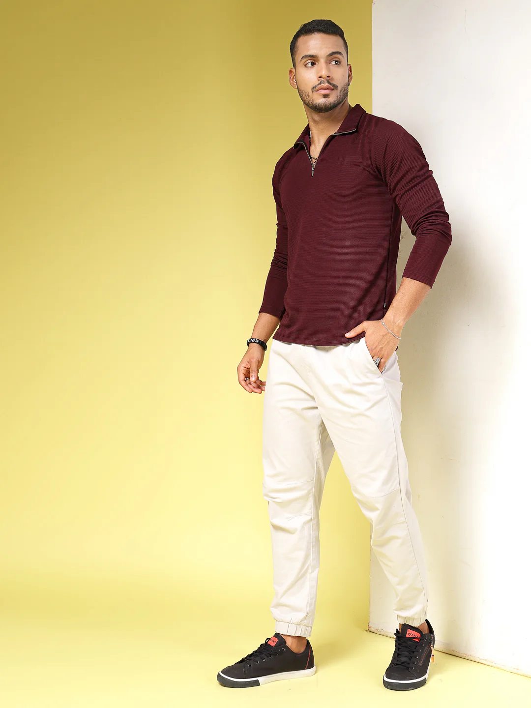 Men Wine Polycorduroy T-shirt - Image 2