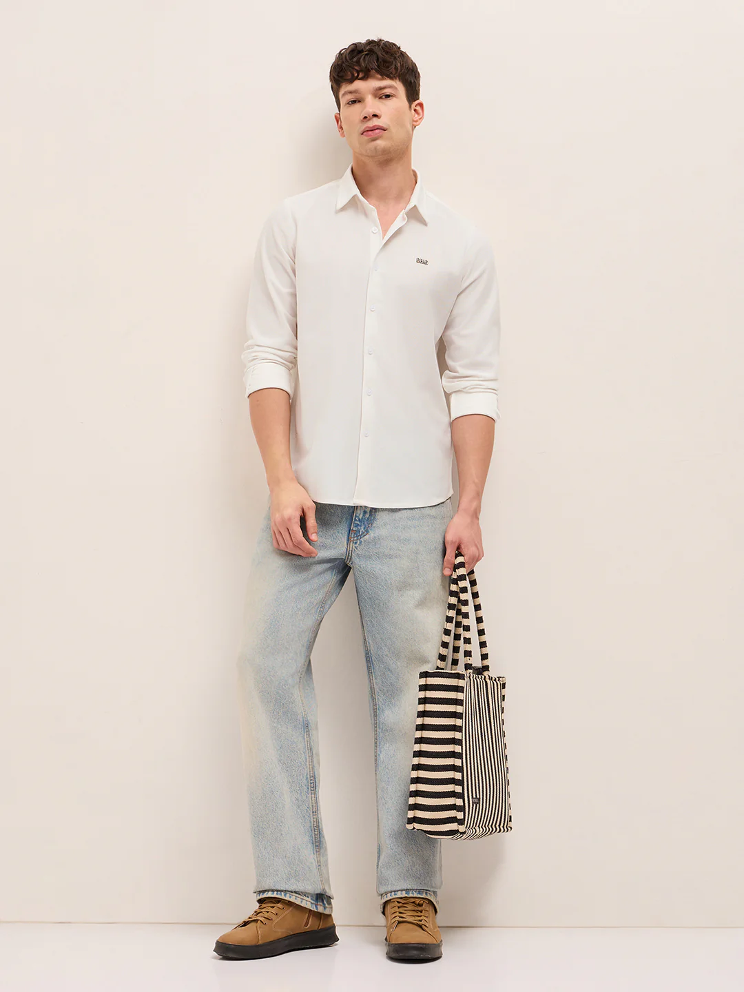 Men Woven Textured Casual Shirt - Image 4