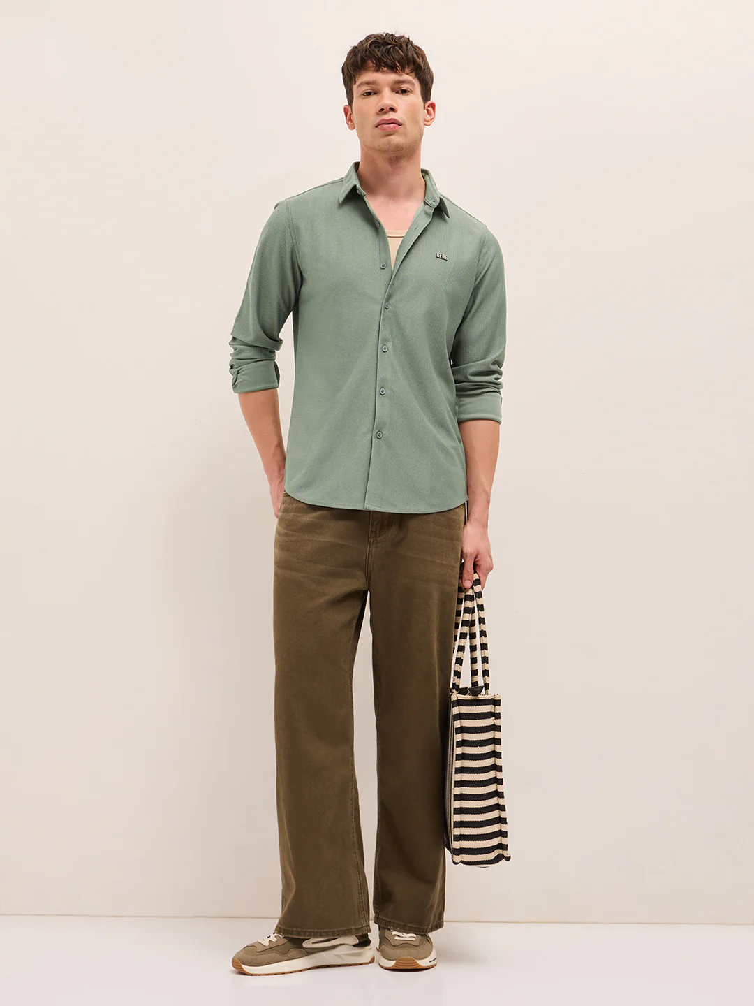 Men Woven Textured Casual Shirt - Image 4