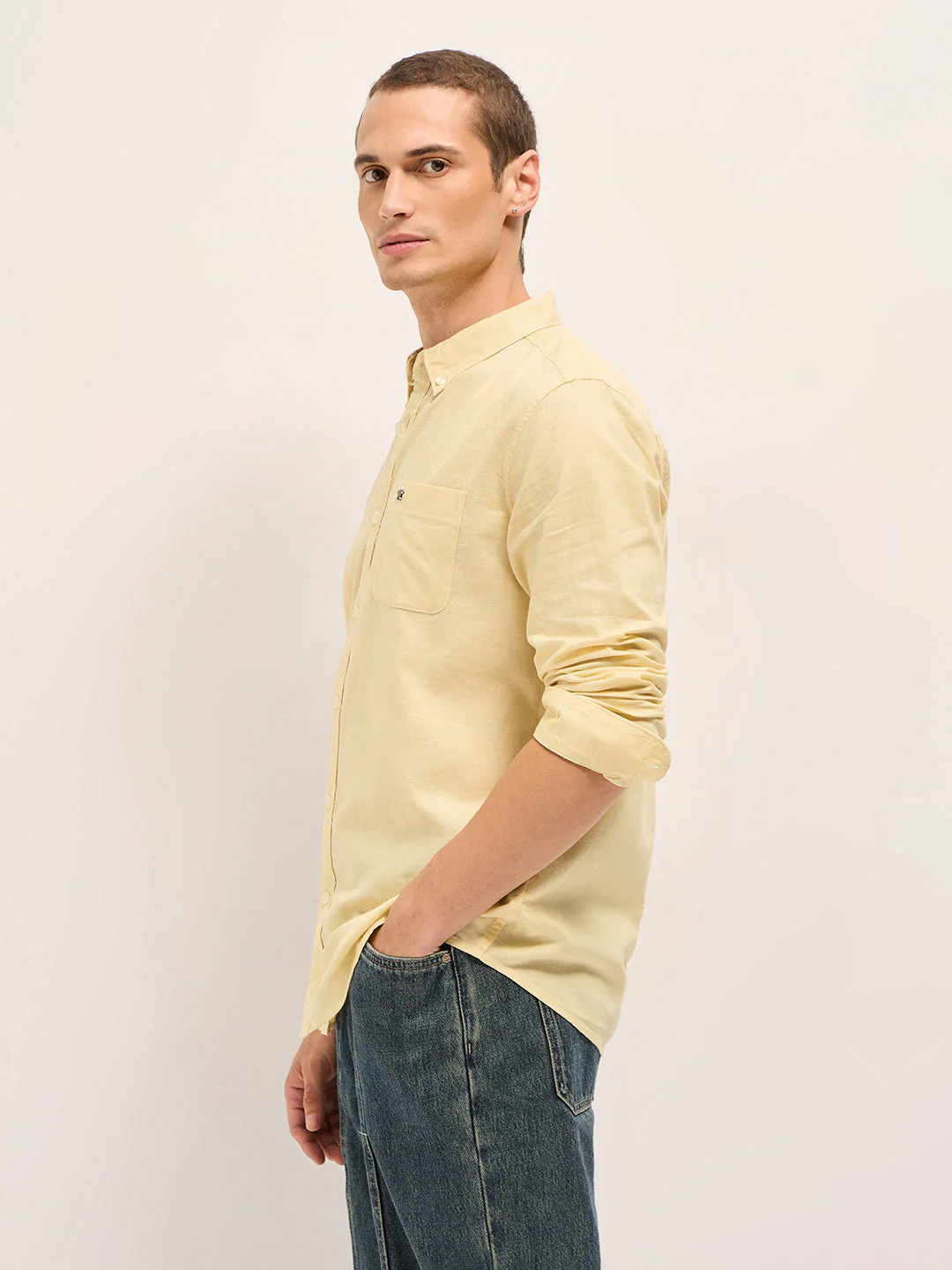 Men Yellow Cotton Linen Solid Slim Fit Casual Shirt - Image 3