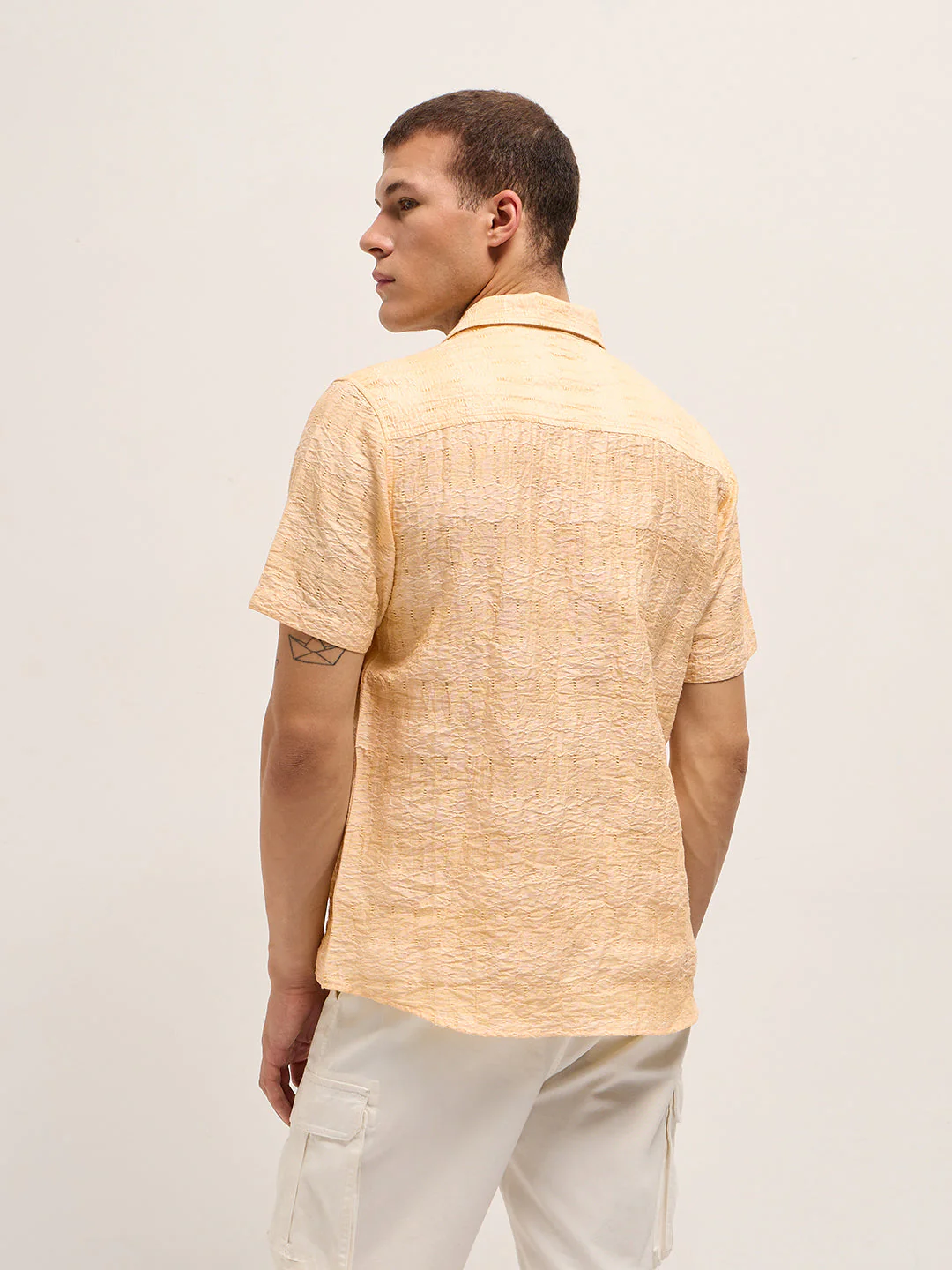 Men Yellow Crinkle Textured Regular Fit Half-Sleeve Casual Shirt - Image 2