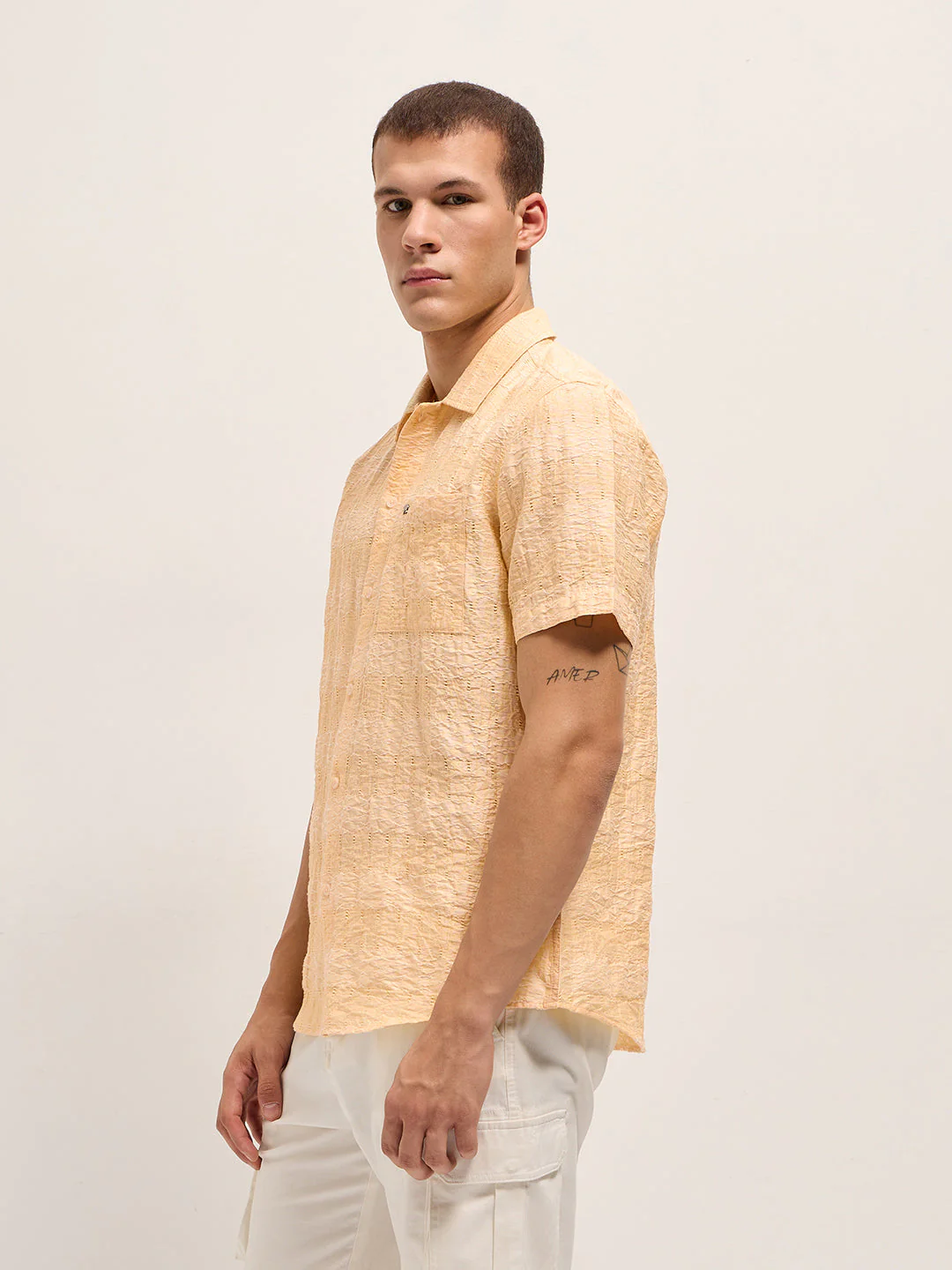 Men Yellow Crinkle Textured Regular Fit Half-Sleeve Casual Shirt - Image 3