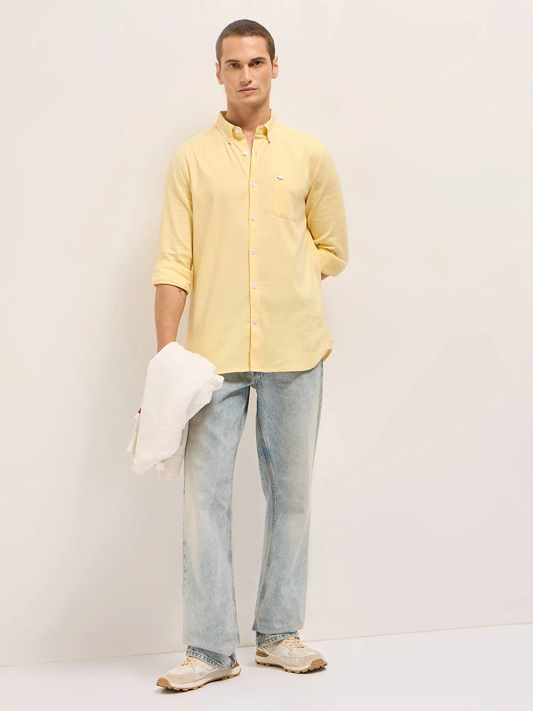 Men Yellow Solid Cotton Blend Slim Fit Casual Shirt - Image 4