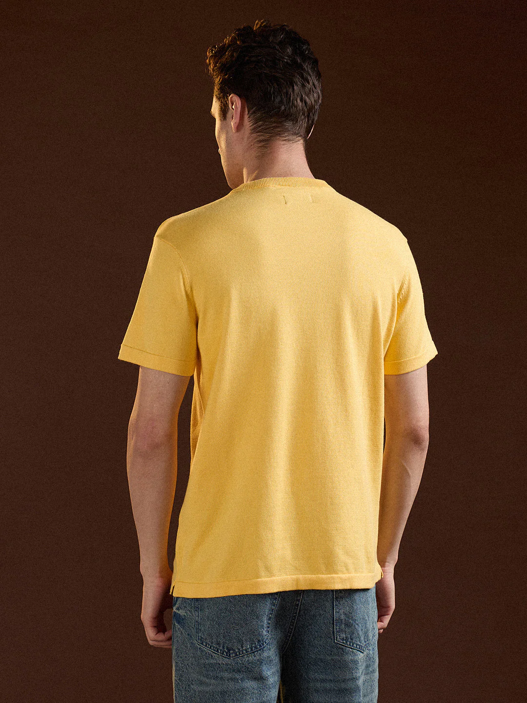 Men Yellow Solid Regular Fit Ribbed Crew Neck T-shirt - Image 2