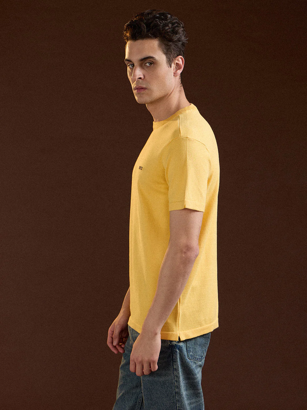 Men Yellow Solid Regular Fit Ribbed Crew Neck T-shirt - Image 3