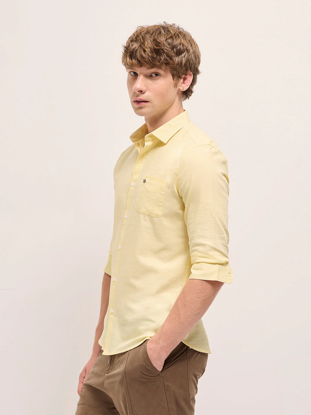 Men Yellow Solid Slim Fit Casual Shirt - Image 3