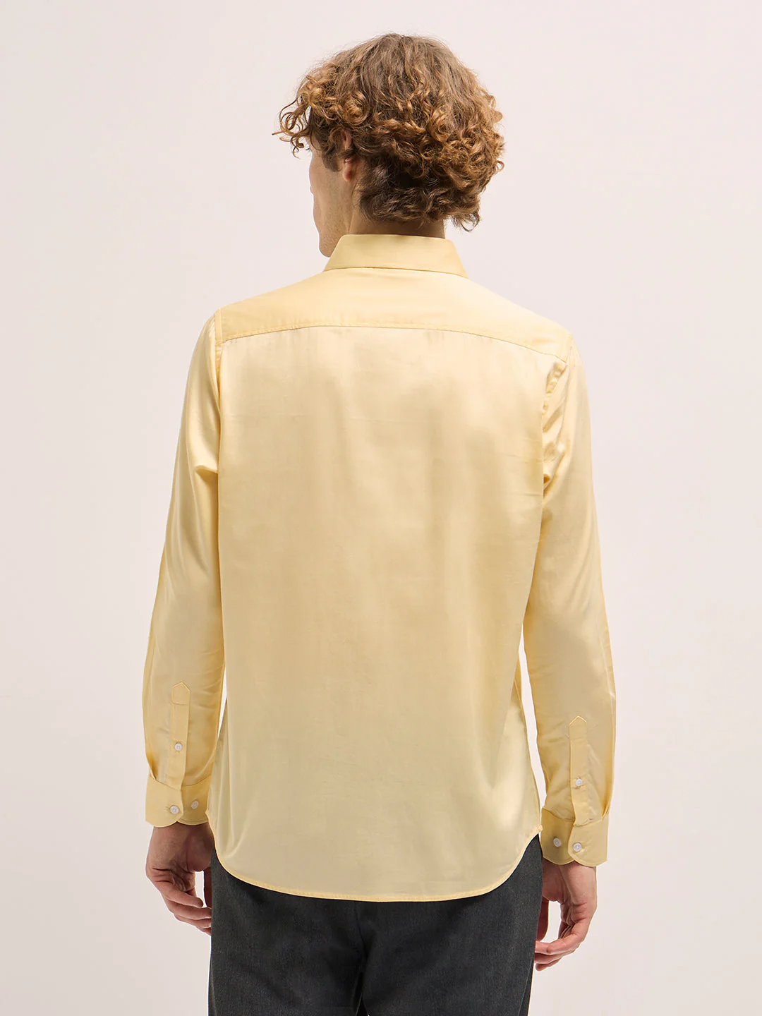 Men Yellow Tailored Fit Solid Formal Shirt - Image 2