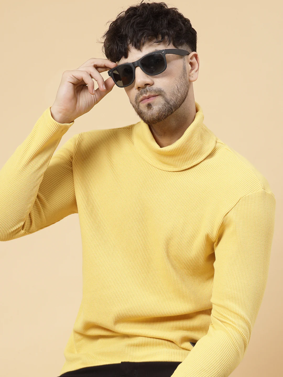 Men Yellow Waffle Knit T-shirt - Image 2