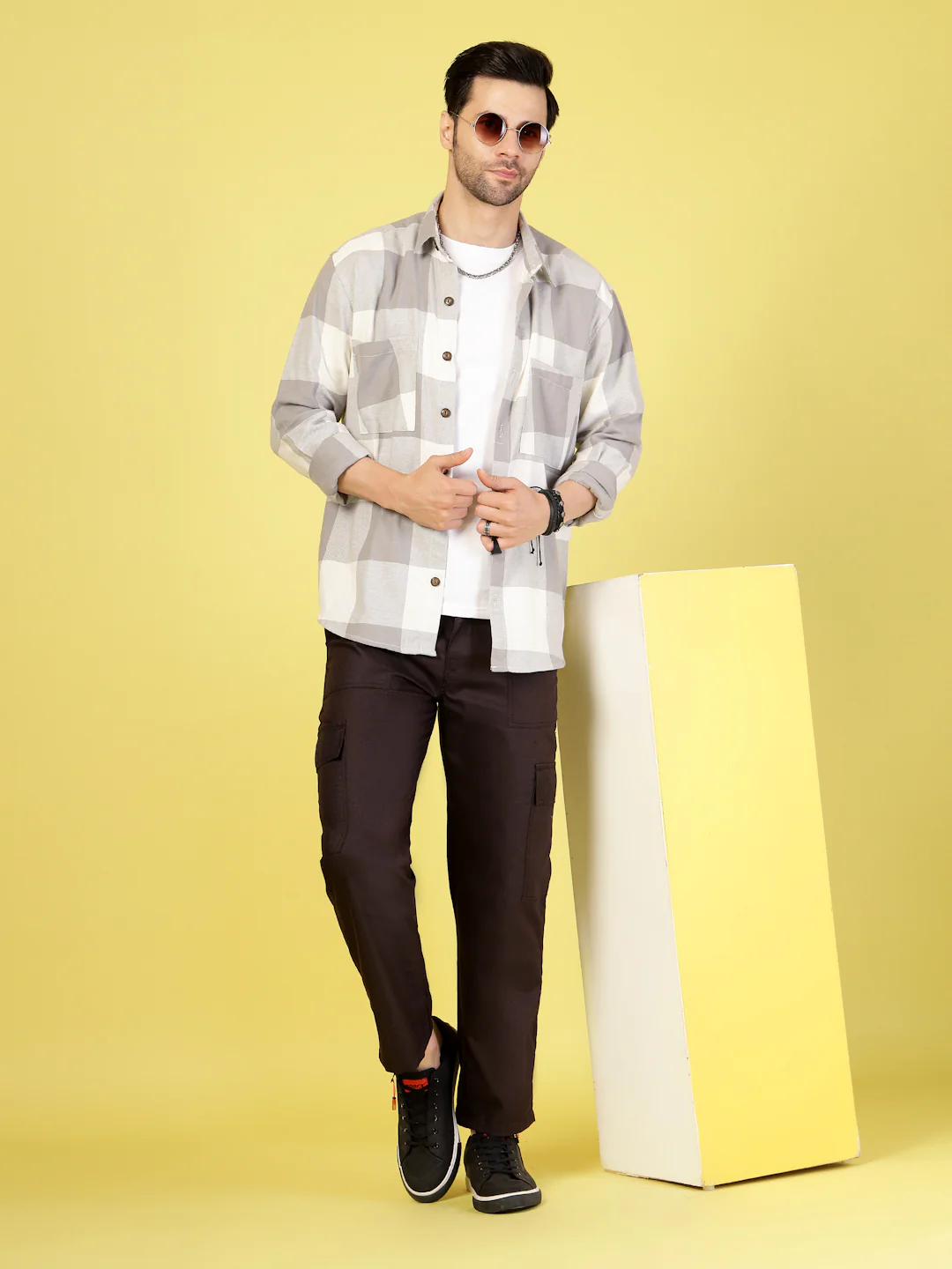 Men Dark Brown Twill Solid Cargo - Image 2